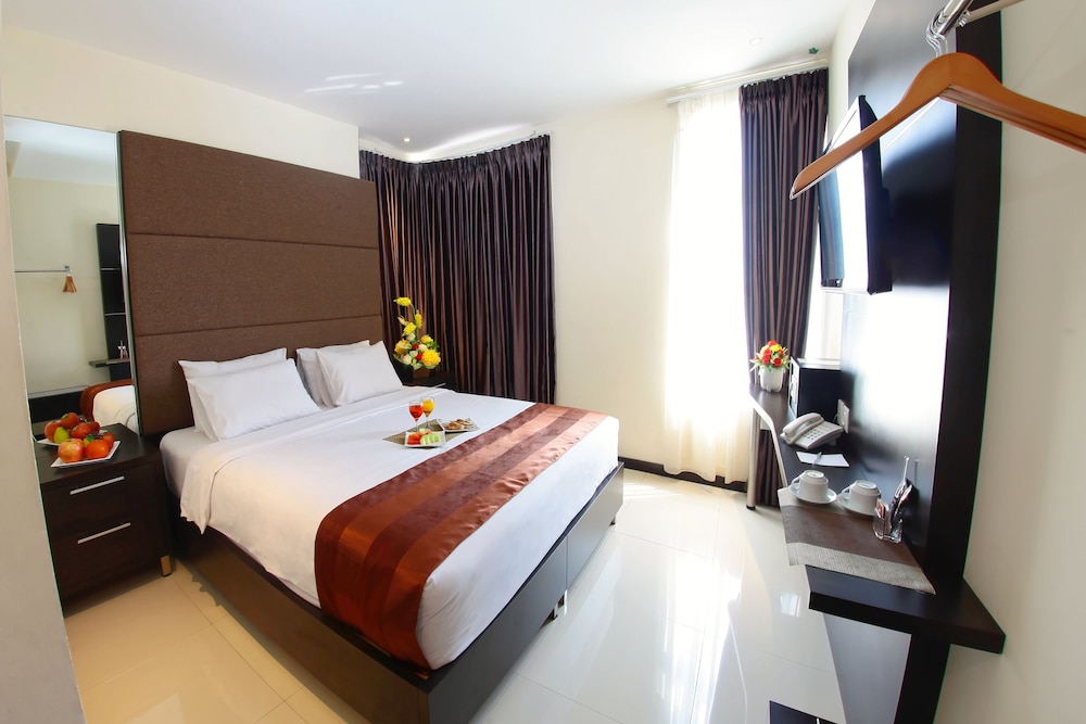 Premier King (City view) photo 3