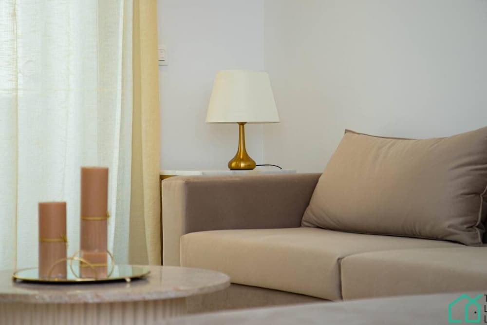 Apartment photo 2
