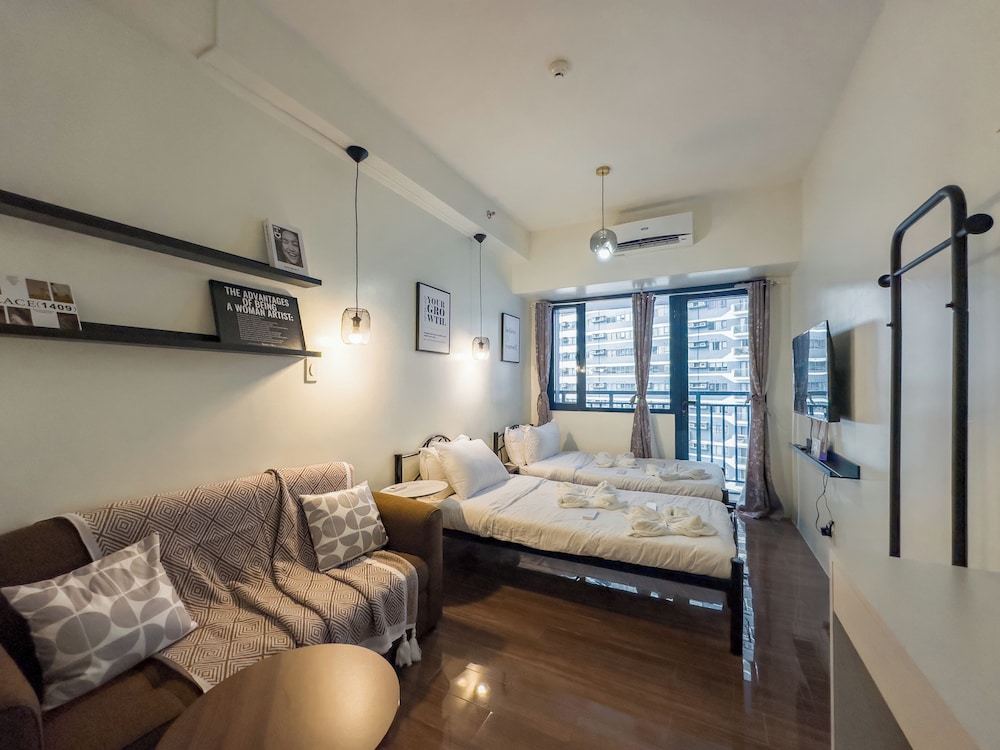 Business Condo, 2 Twin Beds, Pool View