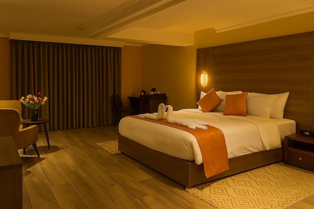 Deluxe Room, Multiple Bedrooms, Vision Accessible, Annex Building
