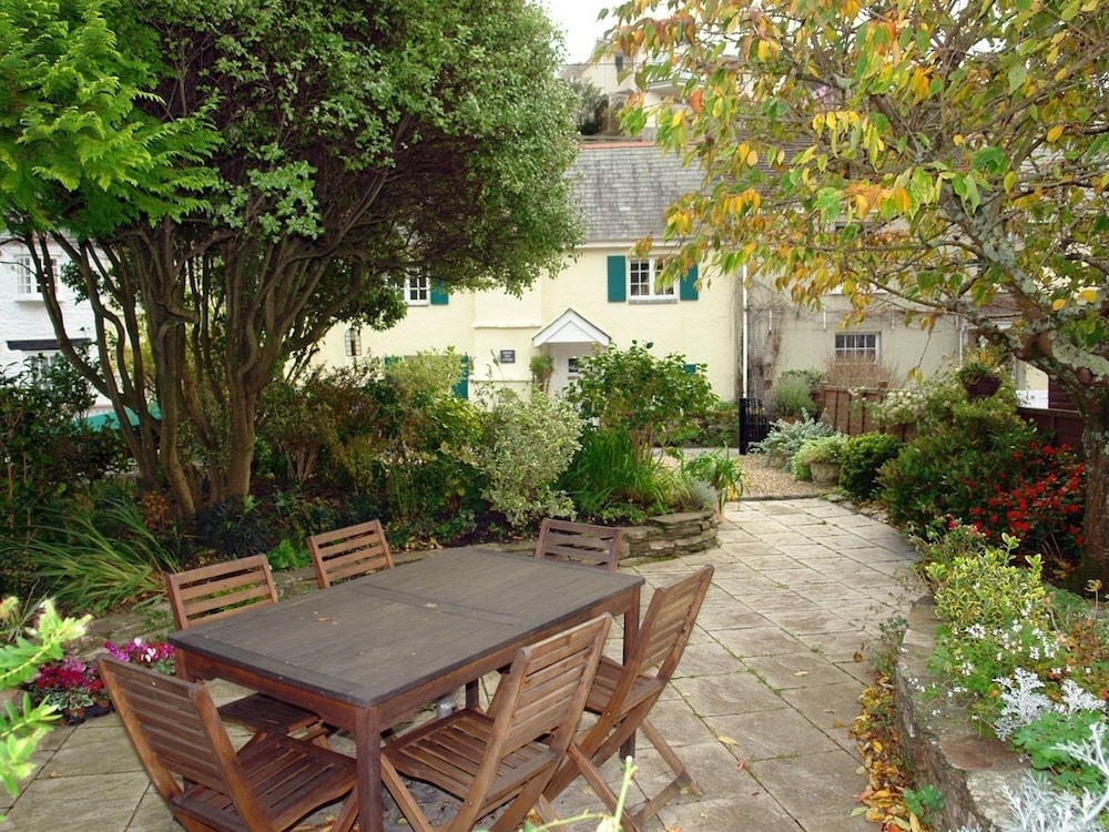 Cottage photo 2