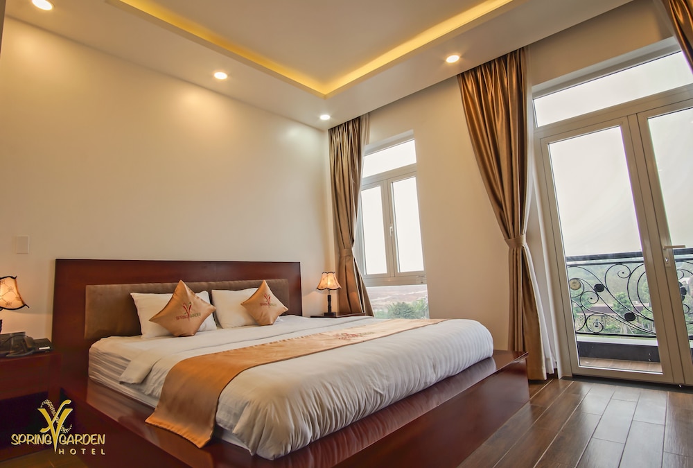 Deluxe Double Room, Lake View