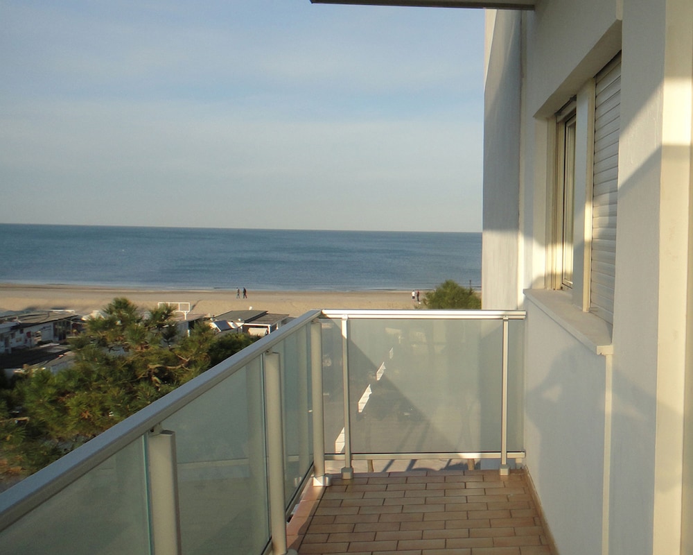 Triple Room, Balcony, Sea View photo 2