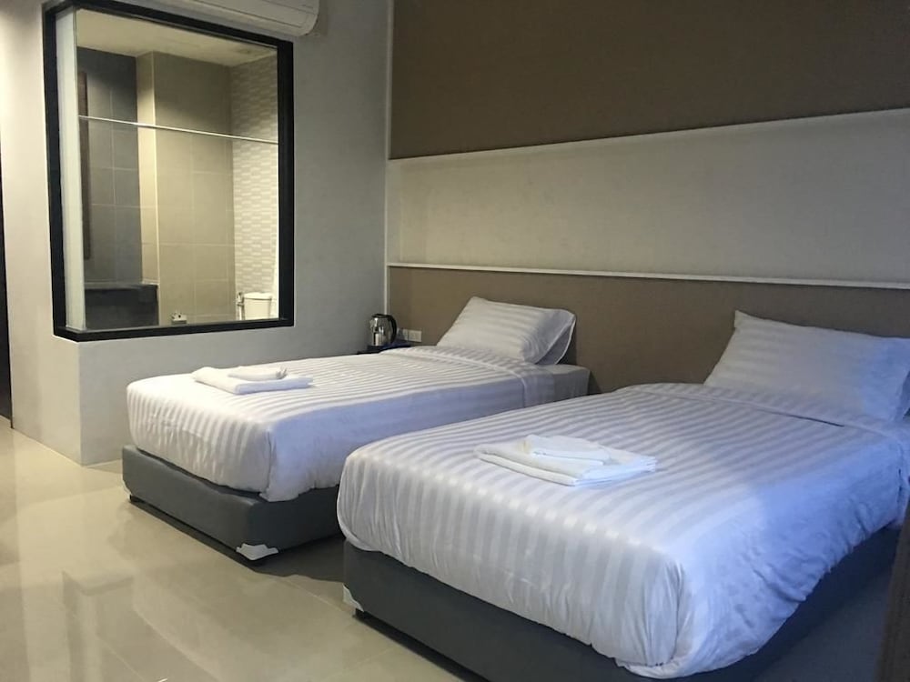 Standard Twin Room photo 3