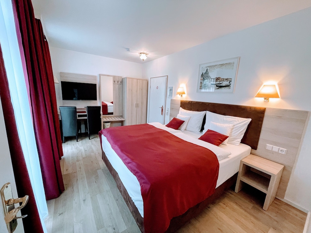 Deluxe Double Room photo 3