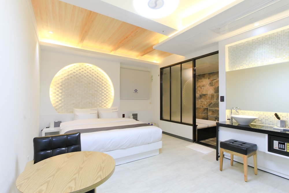 Standard Room - Photo 3