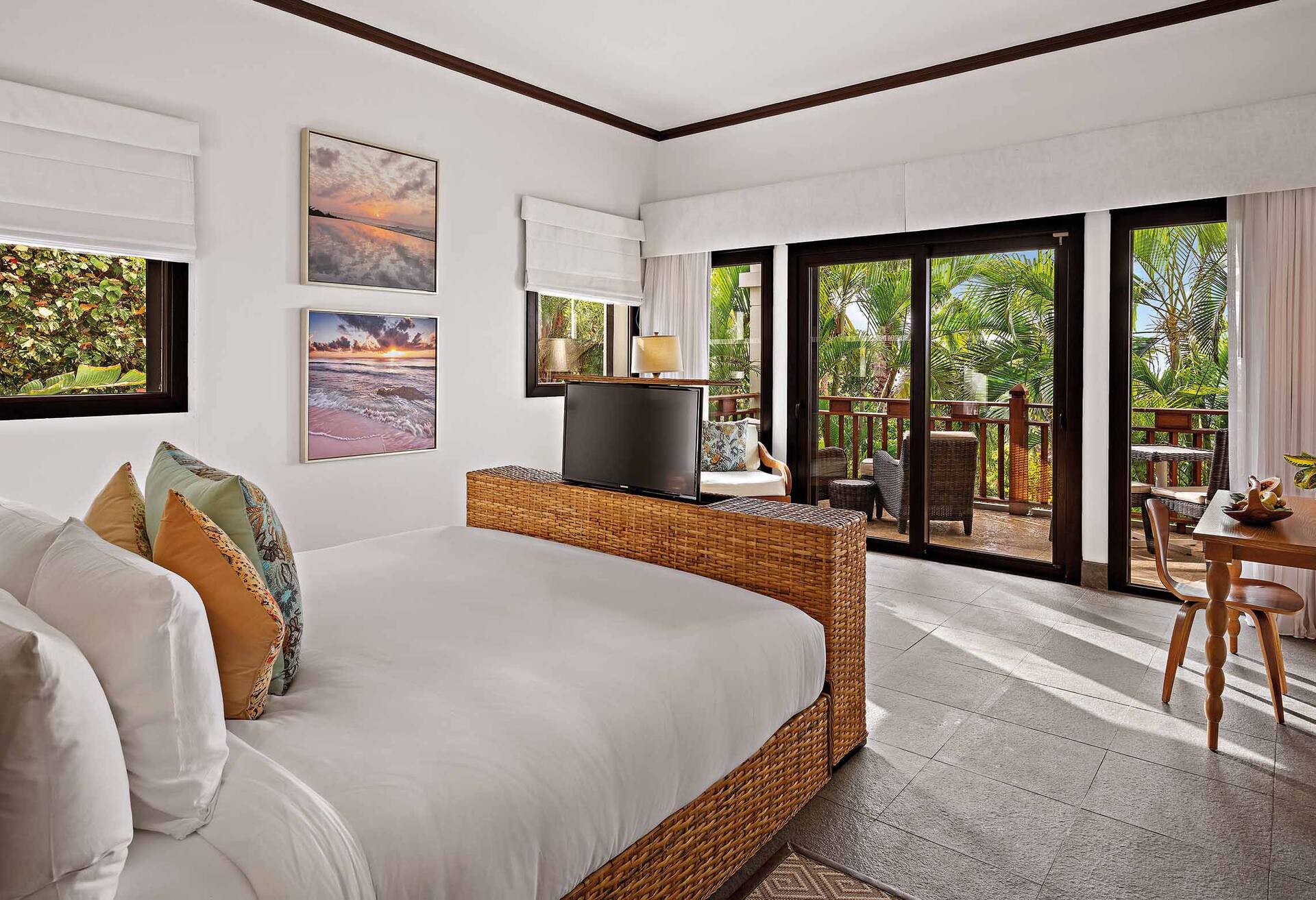 Garden View King Room Private Balcony photo 1