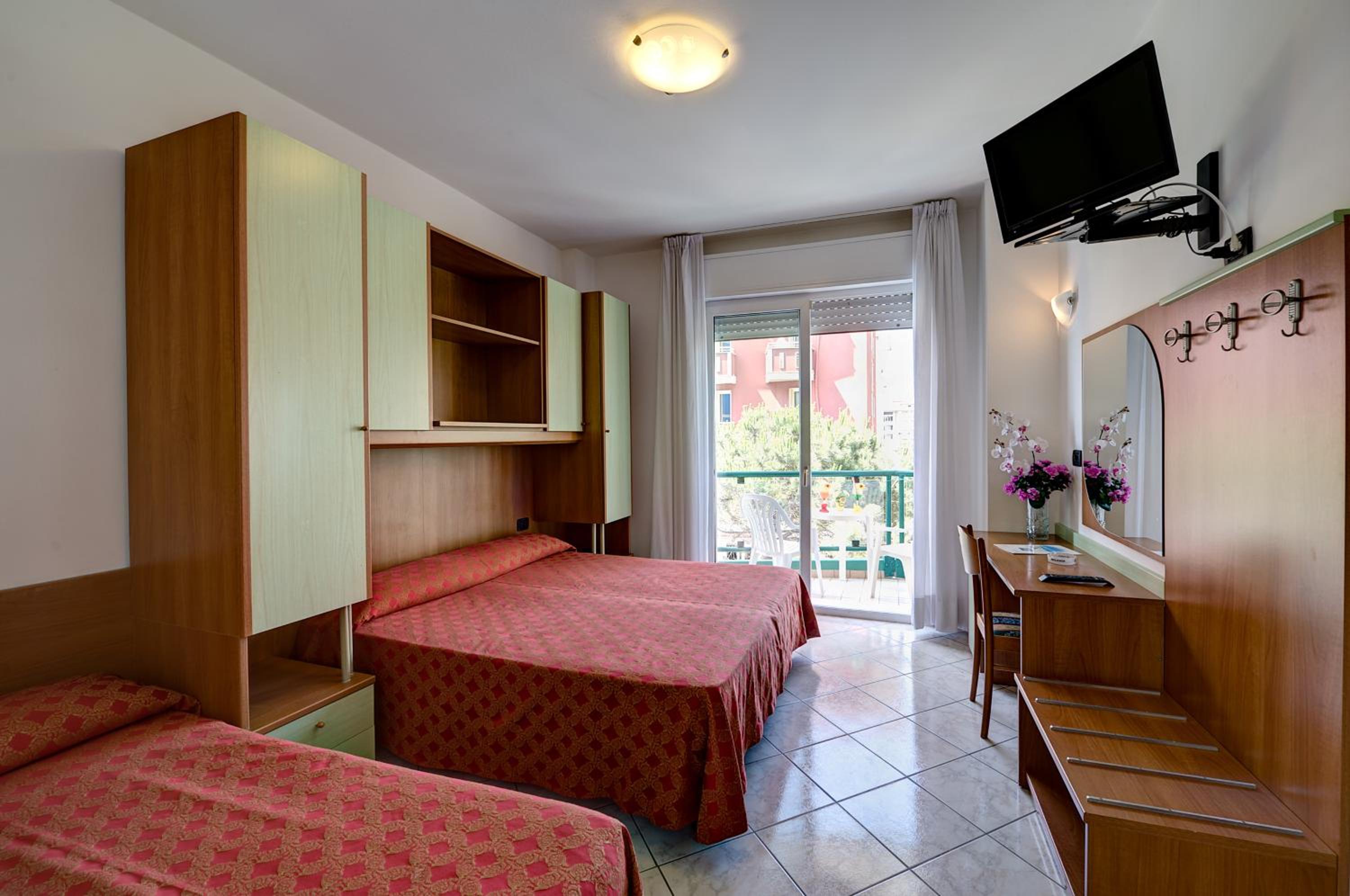Triple Room photo 2