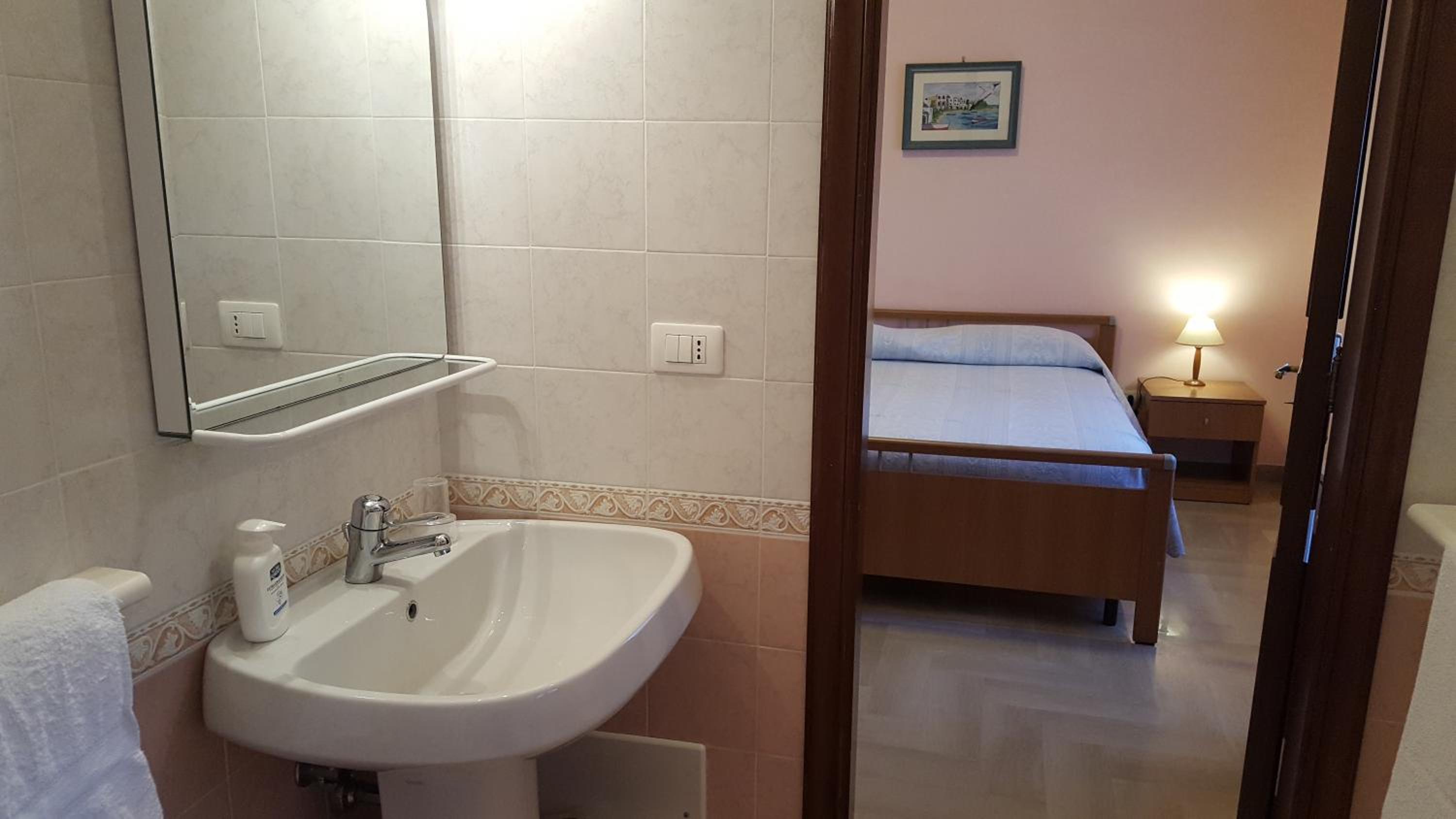 Triple Room with Garden View photo 2