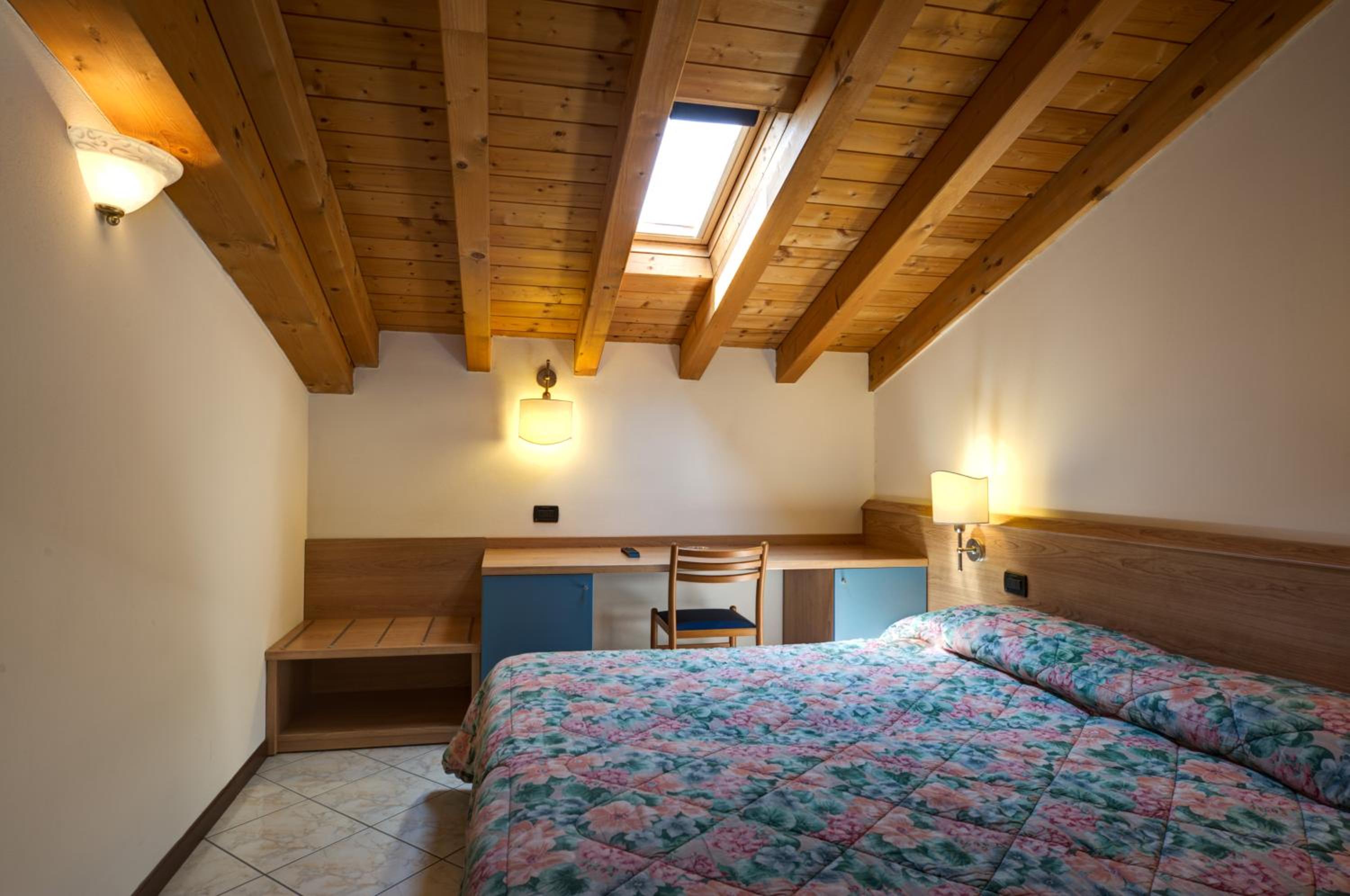 Standard Double or Twin Room without Balcony photo 1