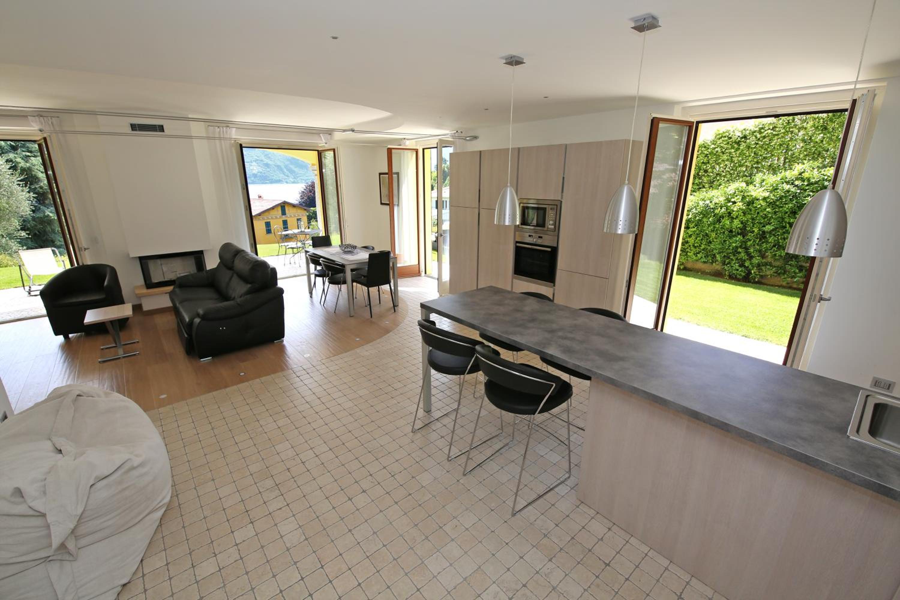 Apartment with Patio - Ground Floor photo 3