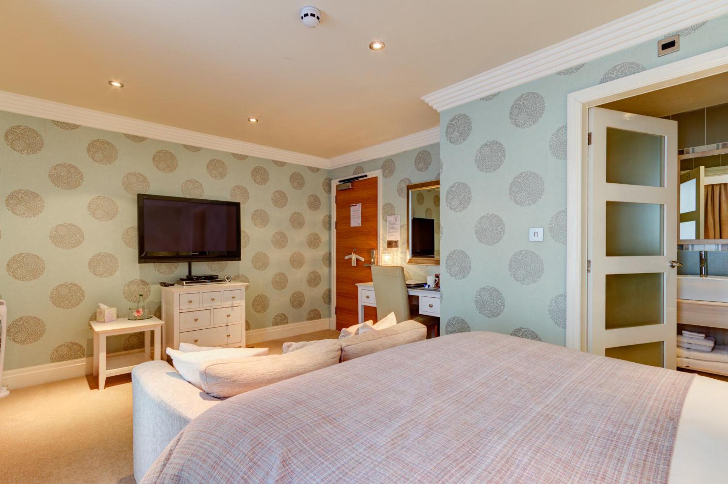 King Room - First Floor photo 3