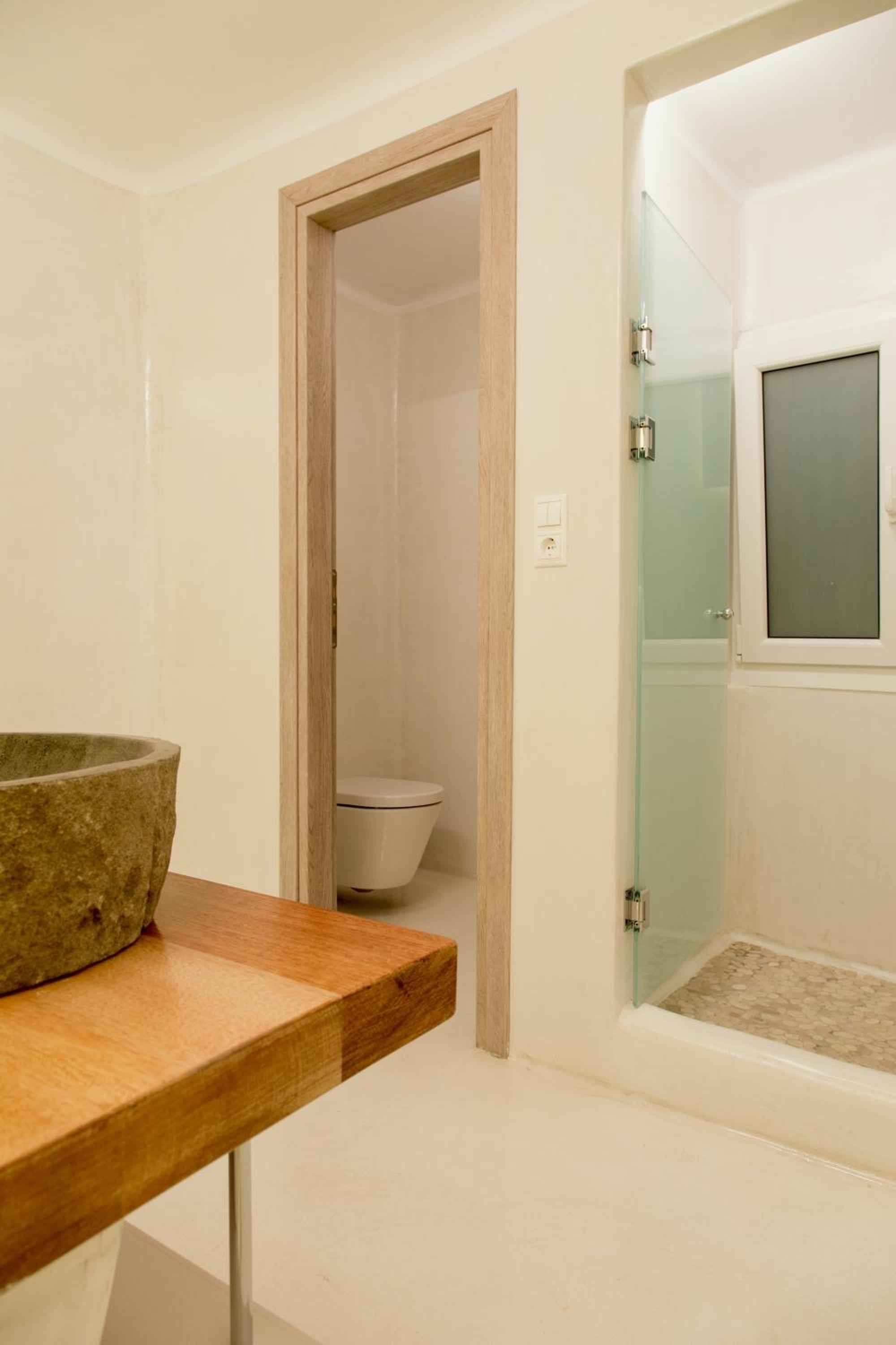 Deluxe Suite Ground Floor (4 Adults) photo 3