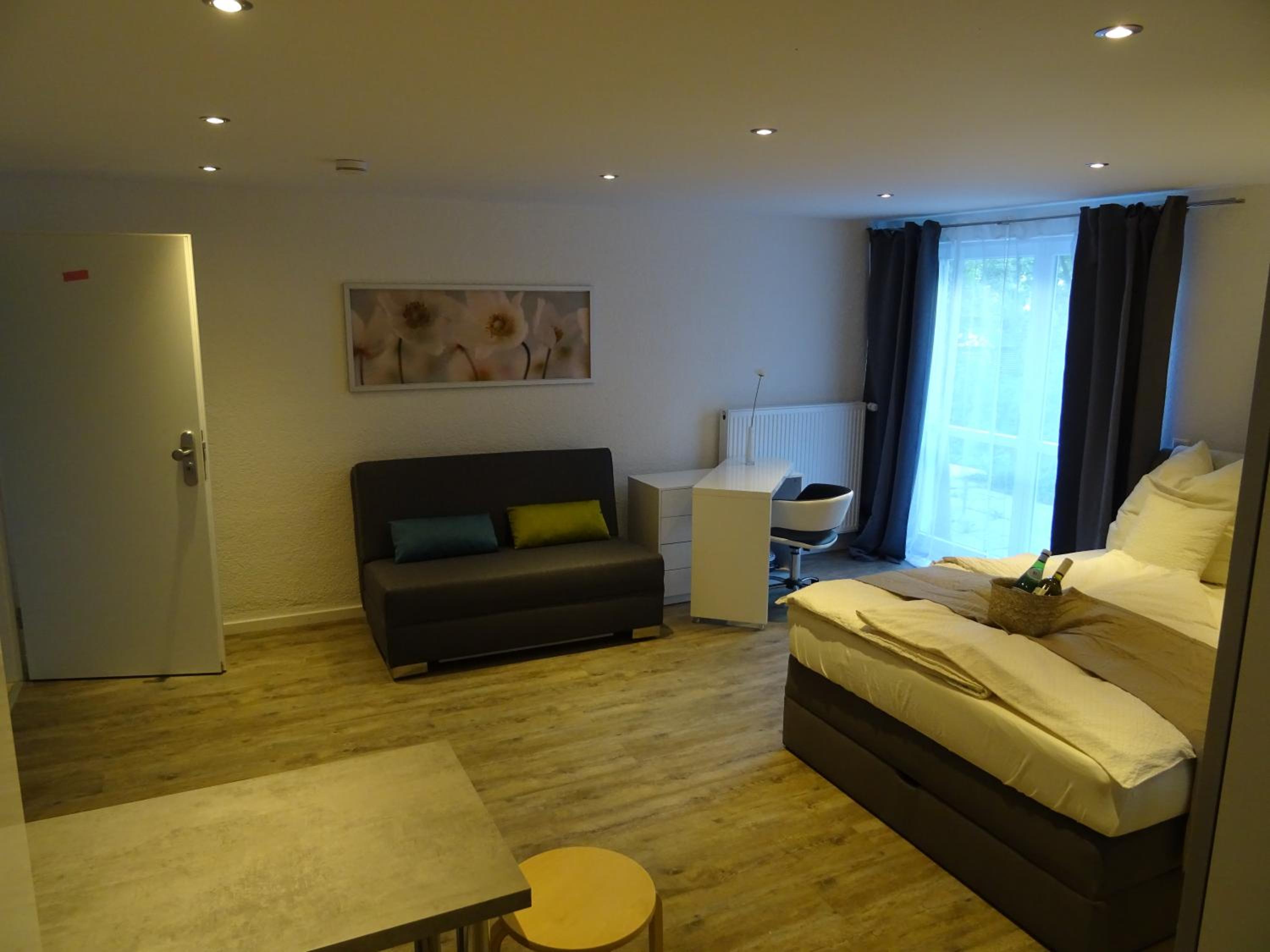 Apartment 3 with Terrace photo 2