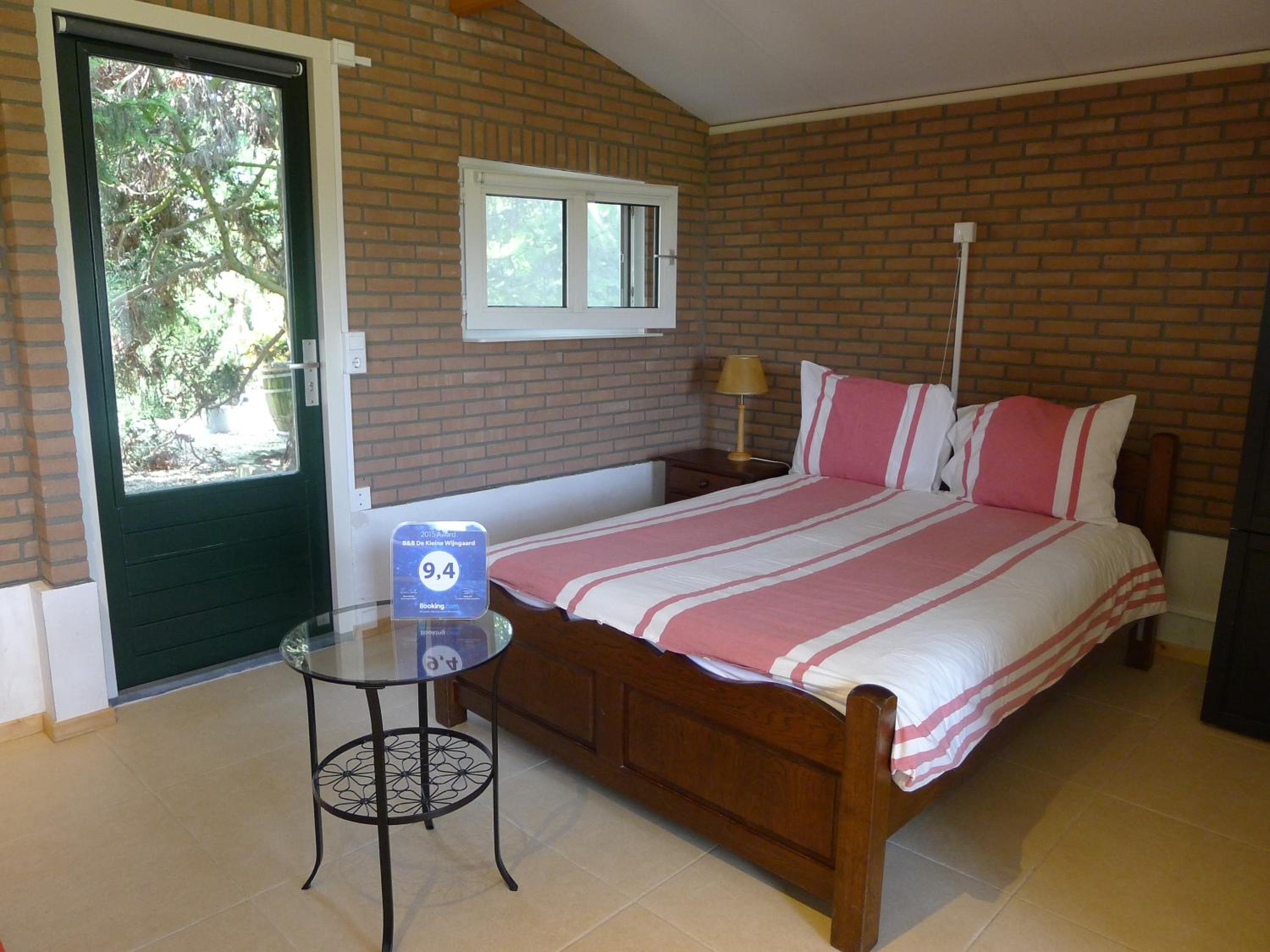 Double Room (2 Adults) - Photo 25