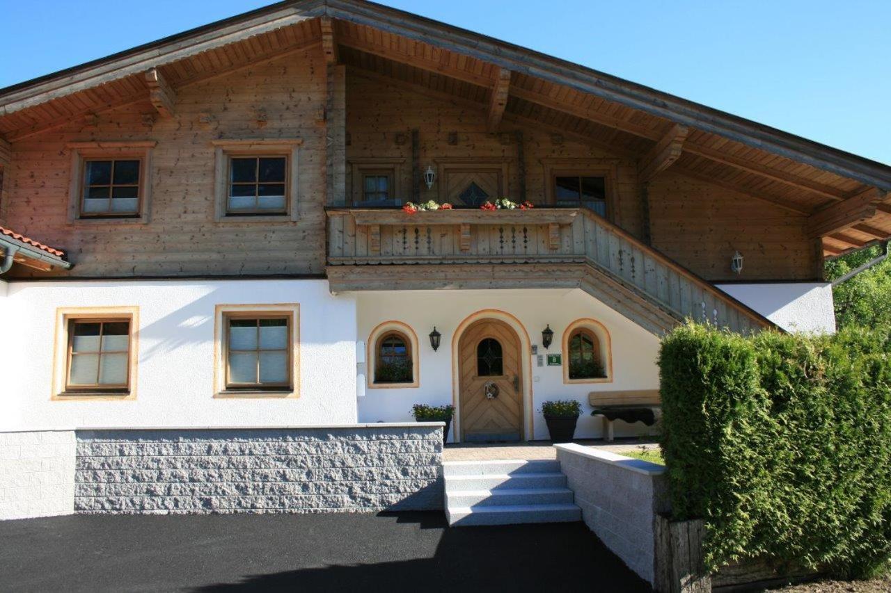 Two-Bedroom Apartment with Balcony photo 3