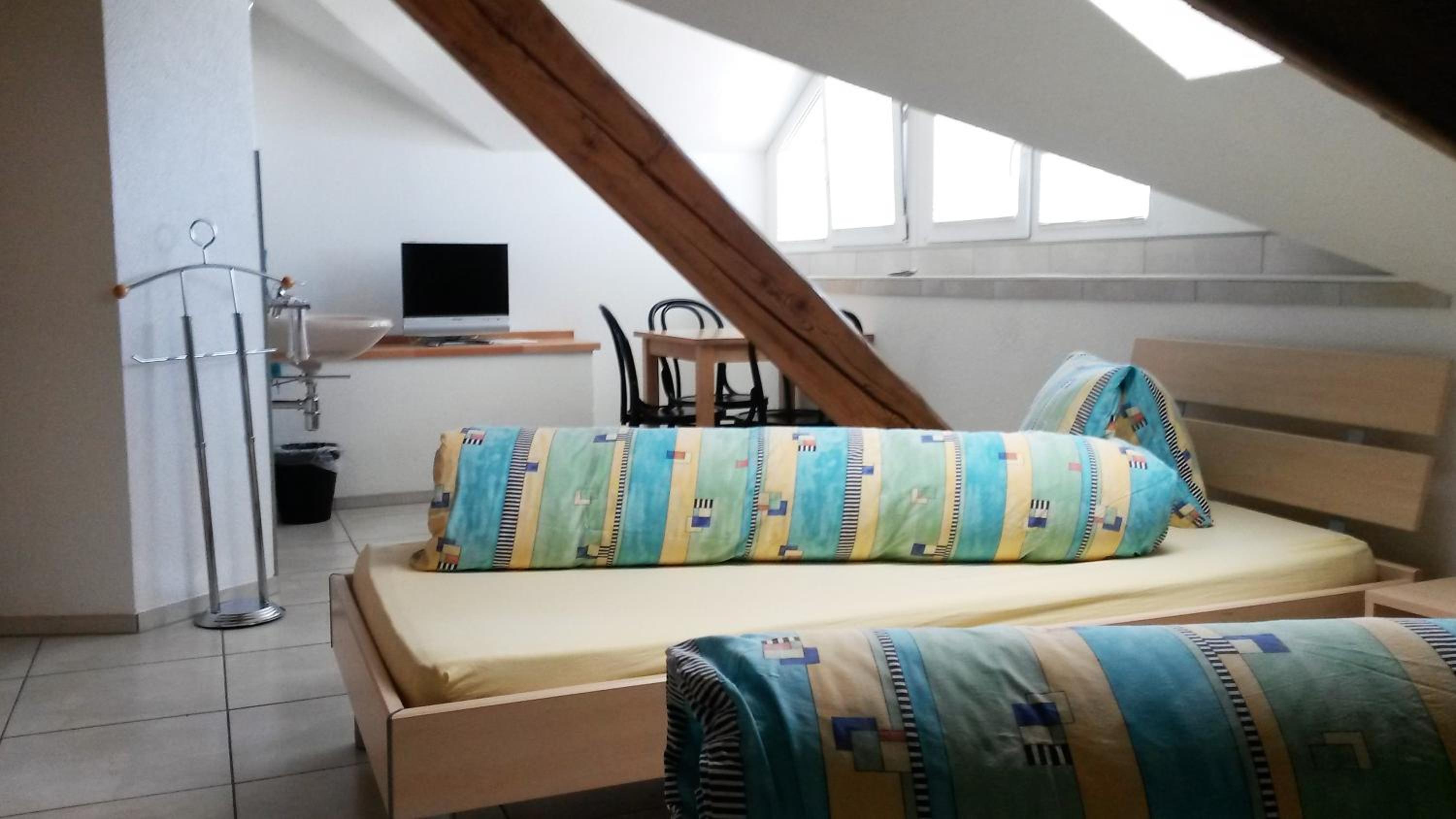 Double Room With Shared Bathroom photo 2