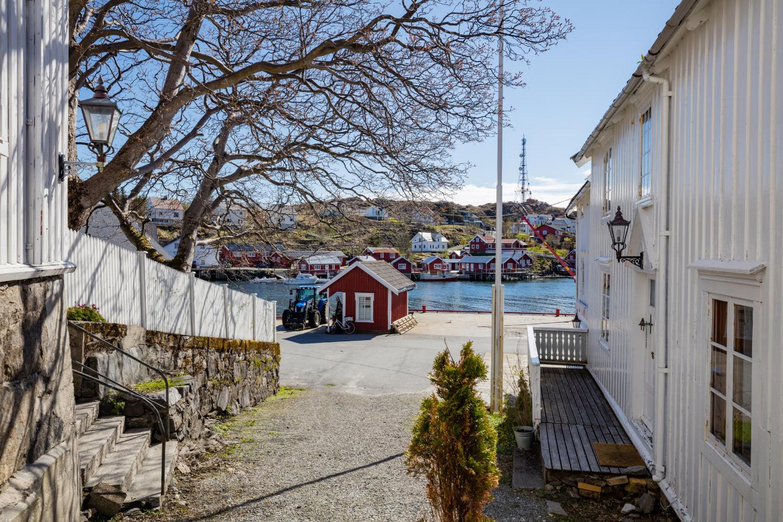 Superior Cottage (2 Adults) with Habor view photo 3