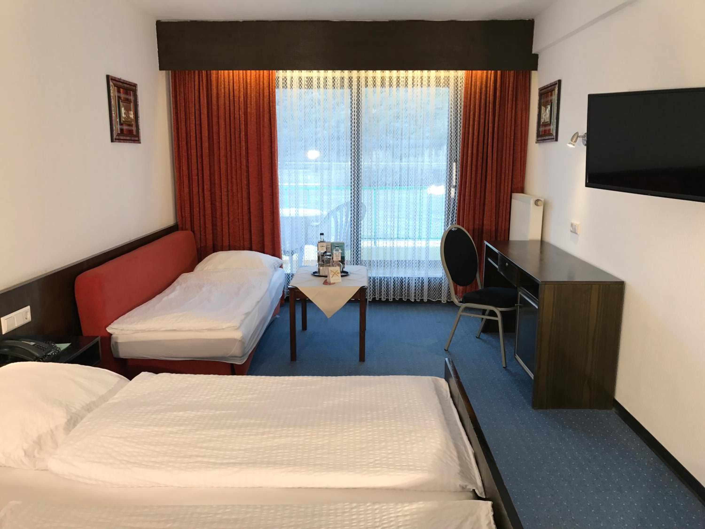 Triple Room - Photo 20
