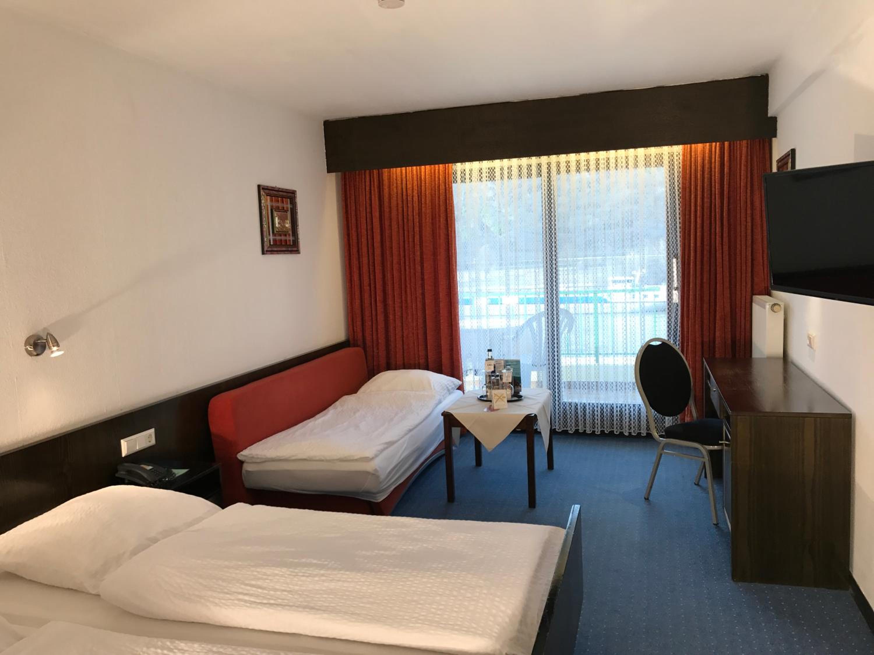 Triple Room - Photo 15