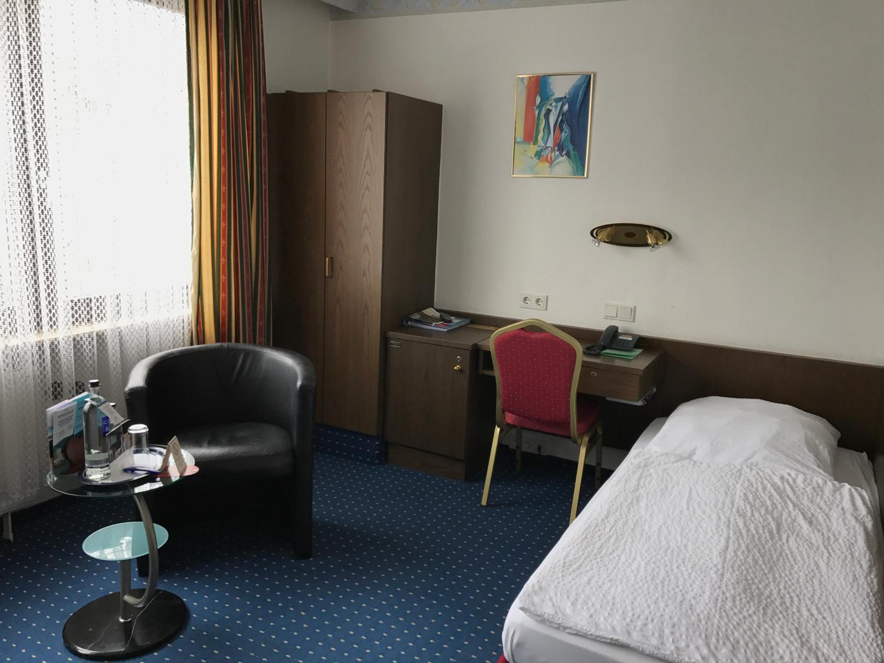  Single Room photo 1
