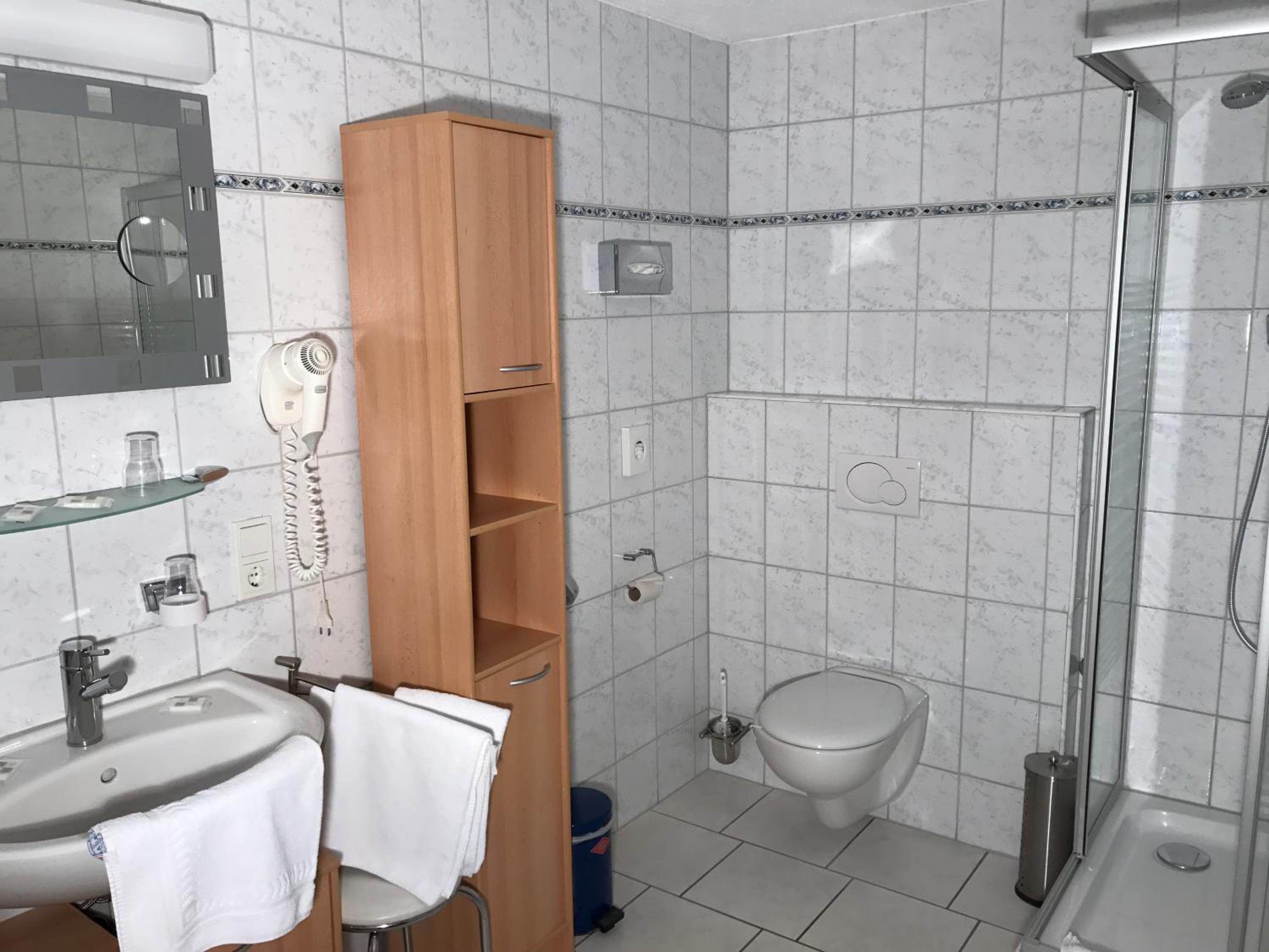 Classic Quadruple Room - Photo 25