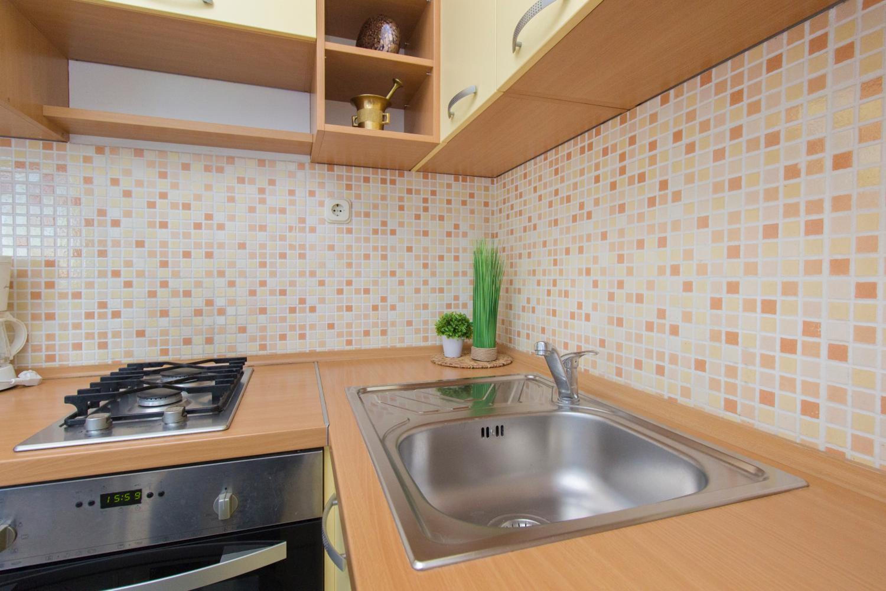 Apartment with Terrace and Sea View photo 2