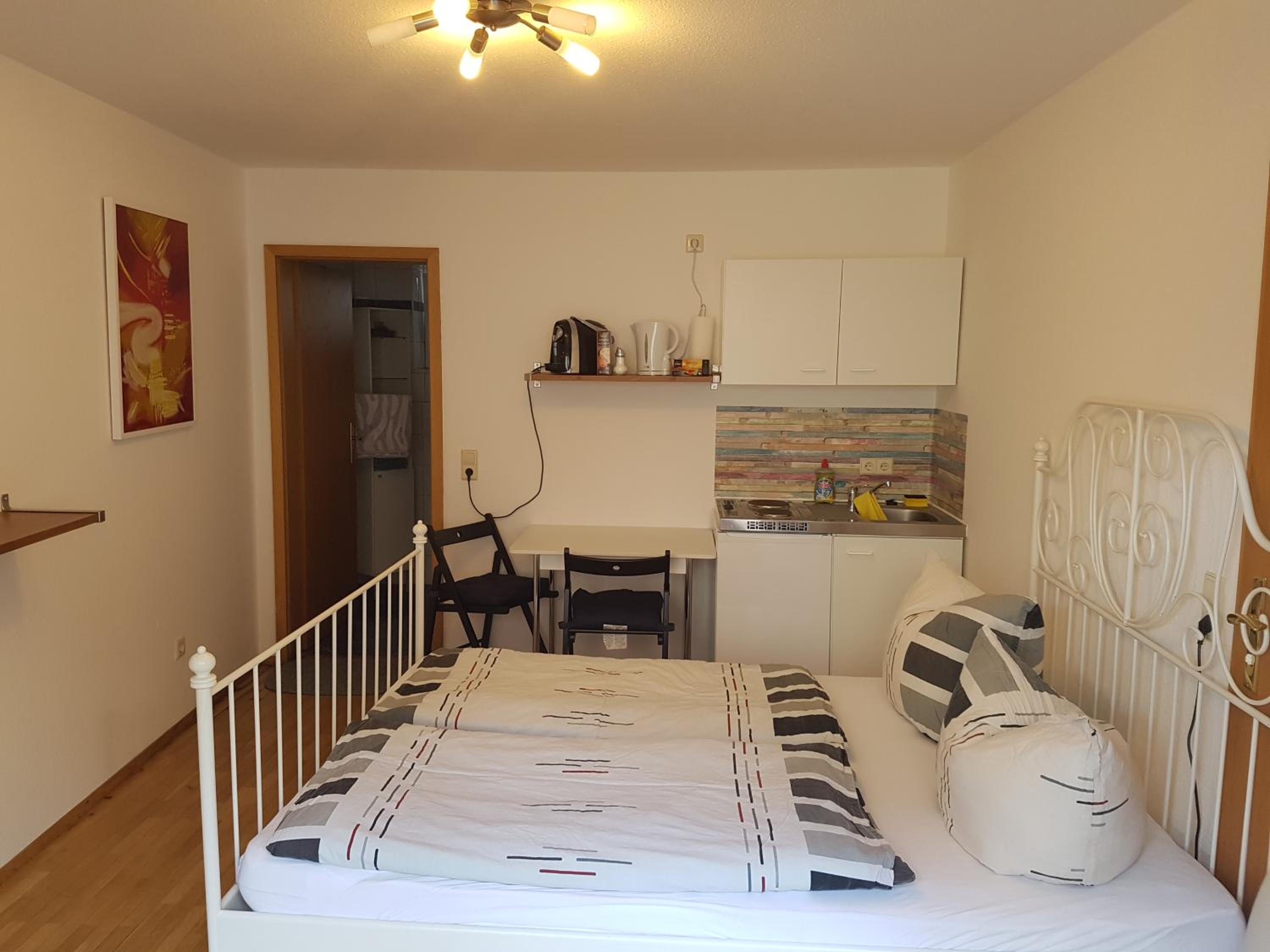 Apartment with Shower photo 1