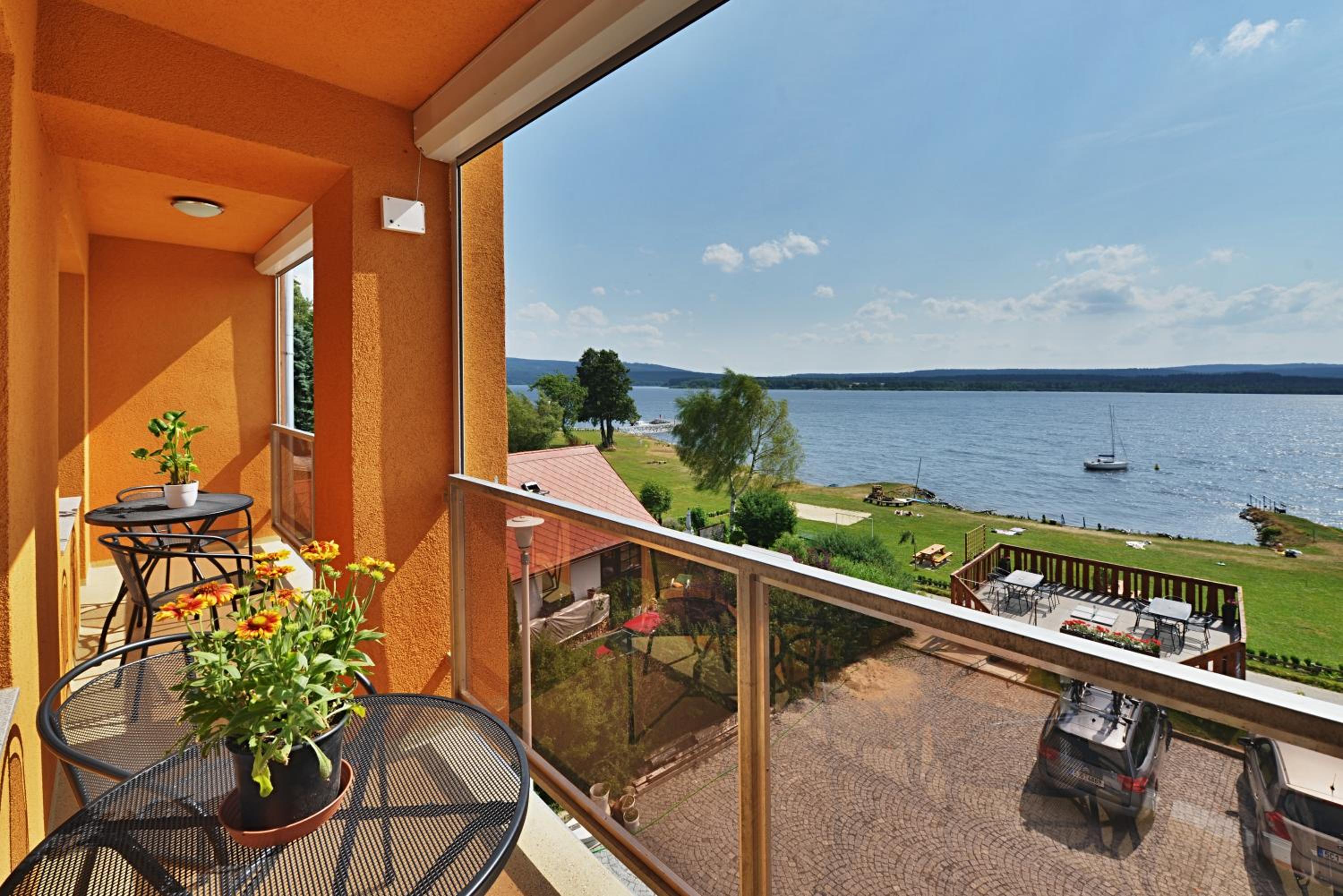Two-Bedroom Apartment with 2 Balconies