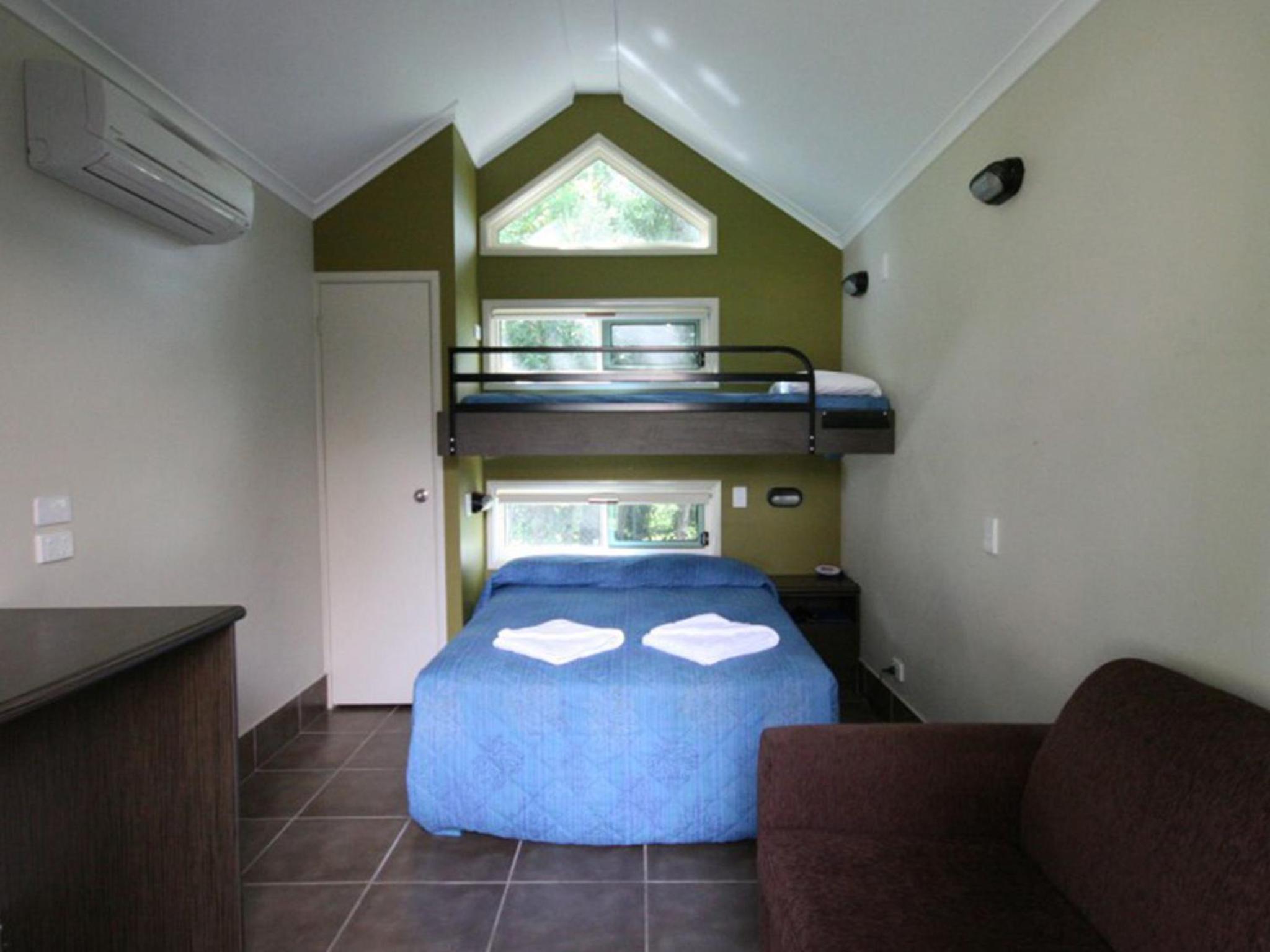 Lodging (No ensuite)