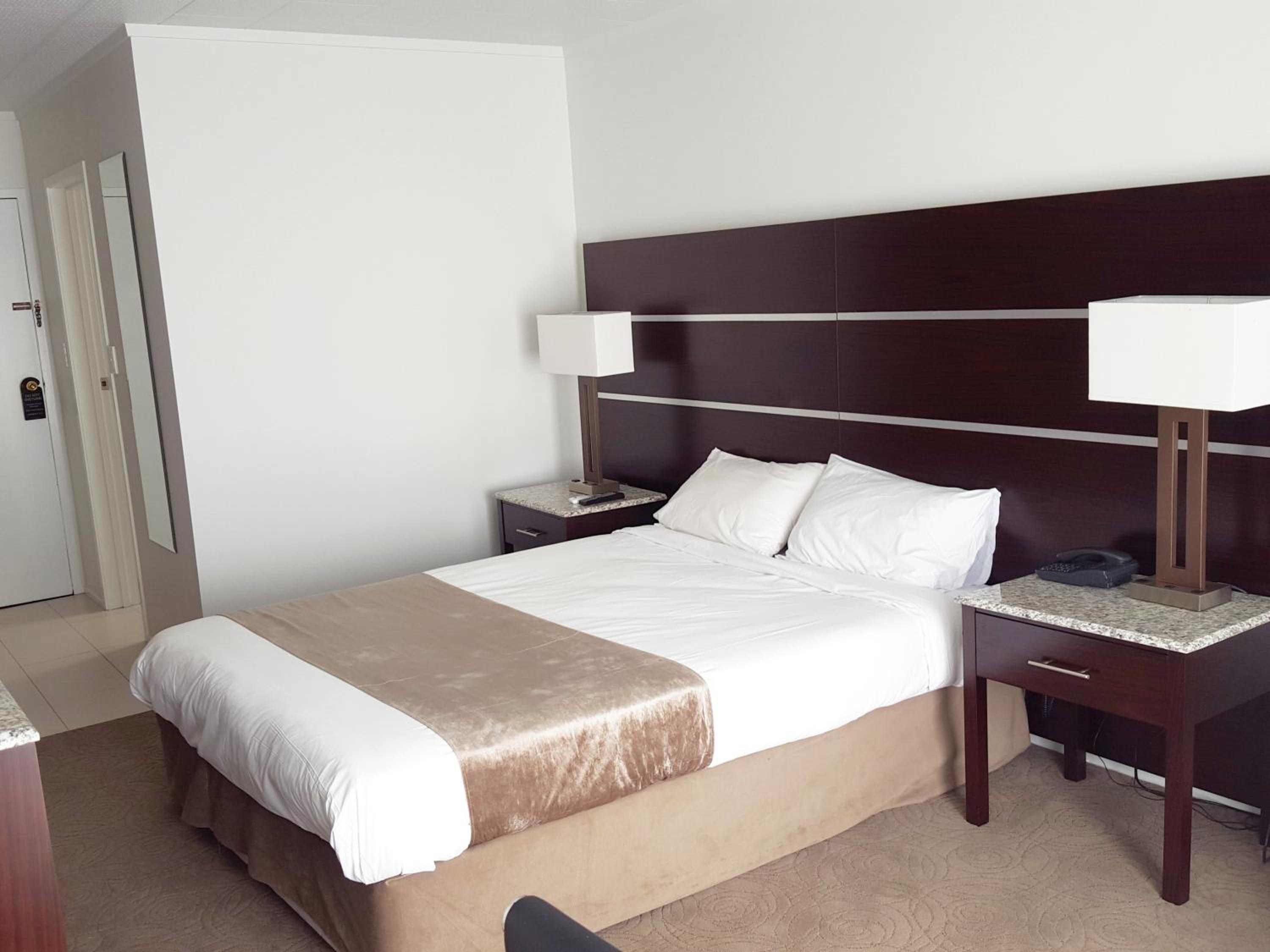 Standard Double or Twin Room - Photo 2