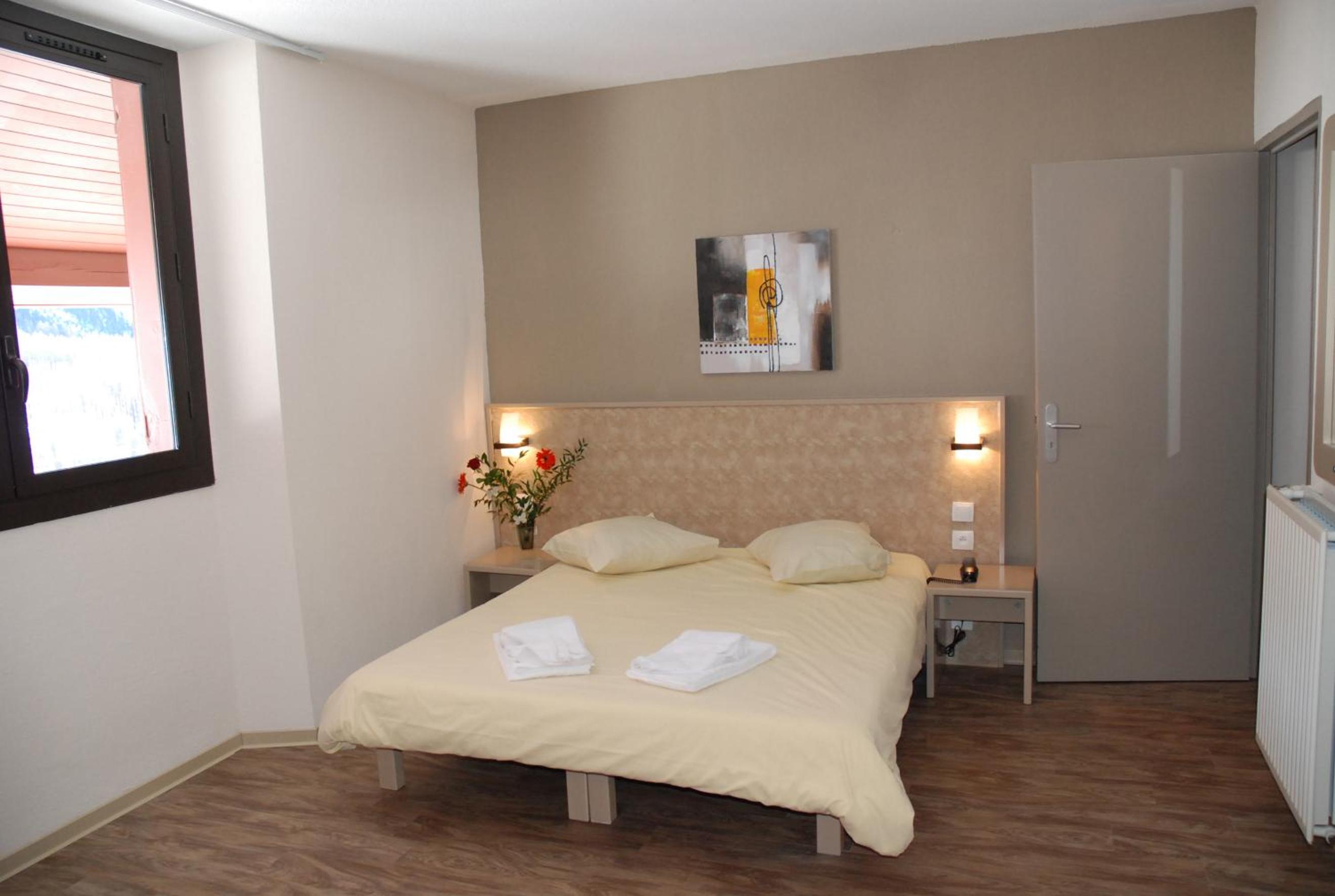 Standard Double or Twin Room (2 Adults) photo 2