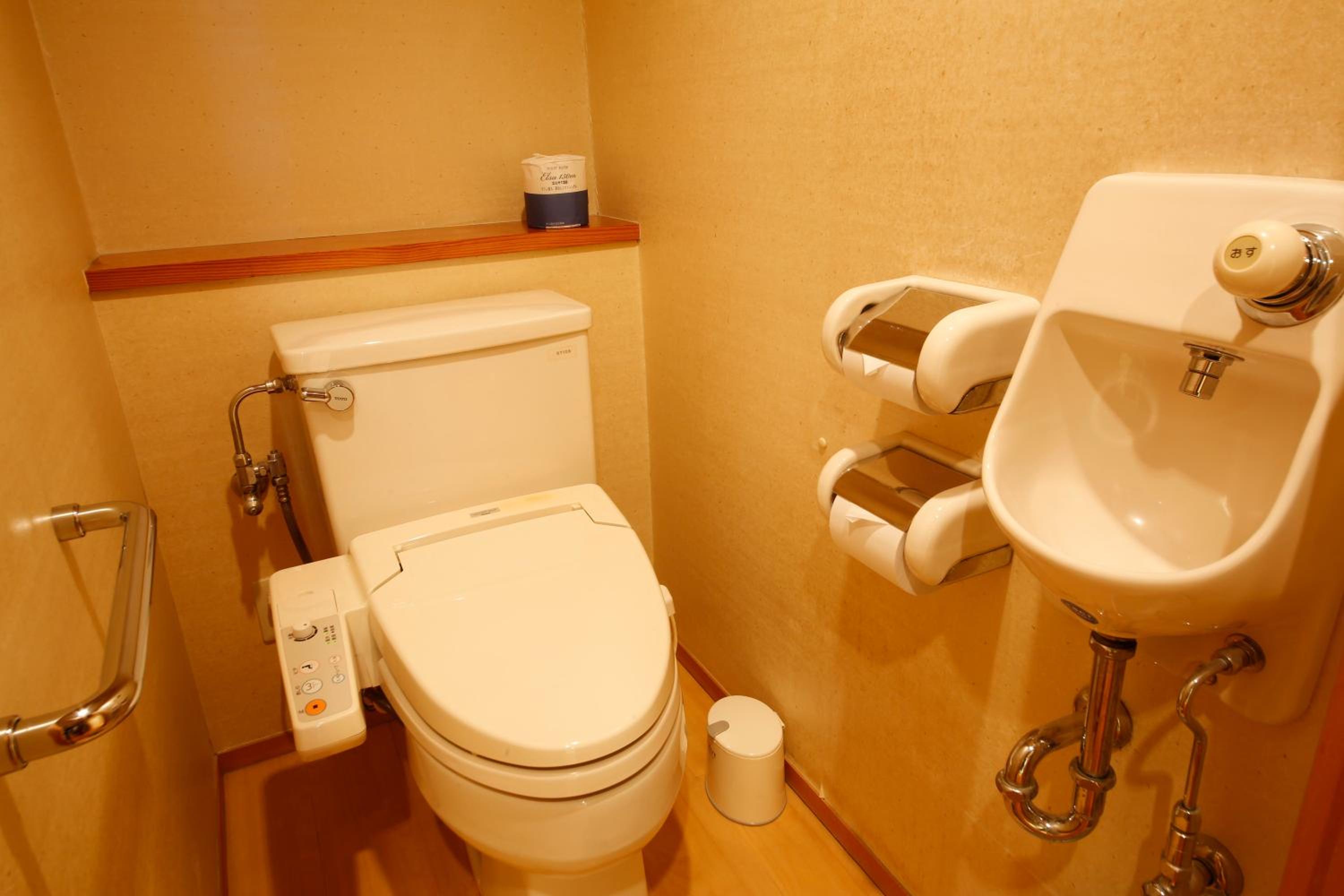 Standard Japanese-Style Room - Non-Smoking - Tenryokaku Wing - Photo 3