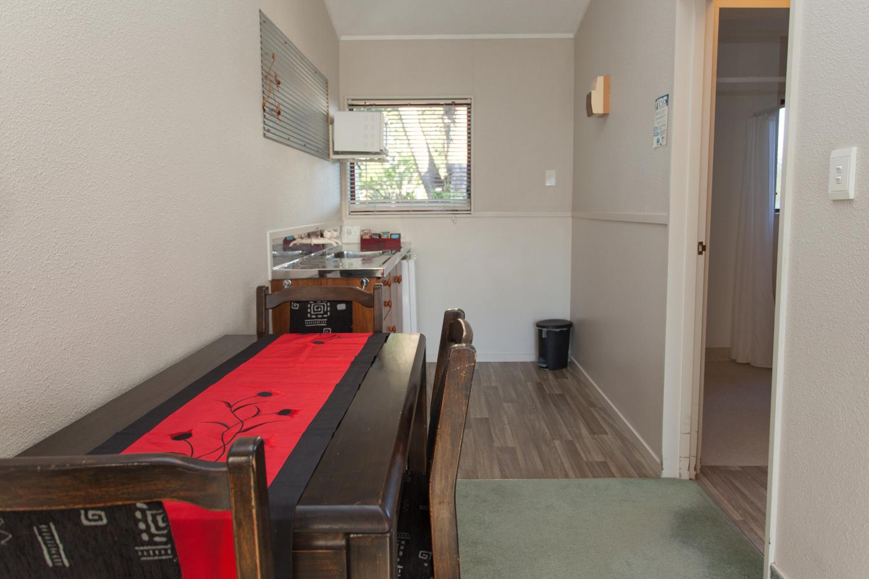 Deluxe Double Room (2 Adults + 1 Child) photo 2