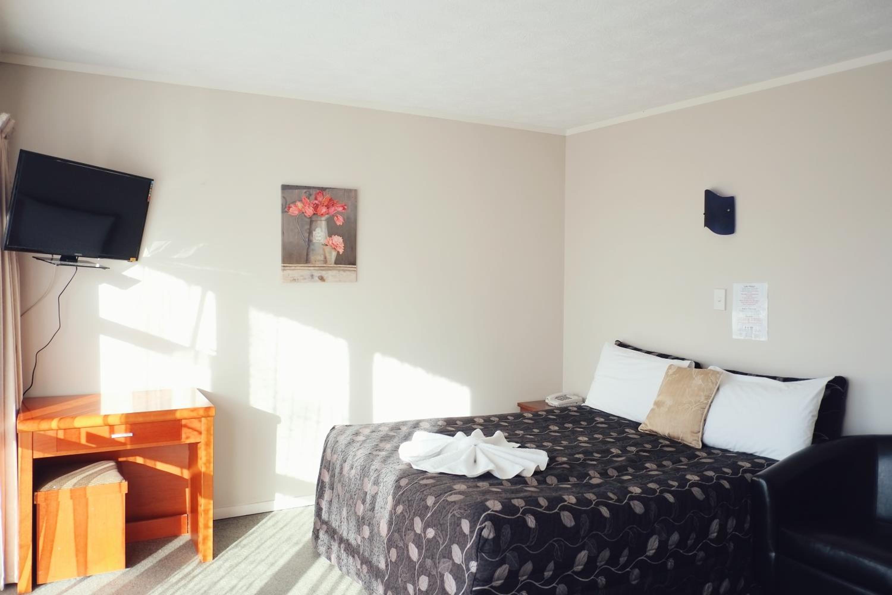 Family One-Bedroom Suite photo 1