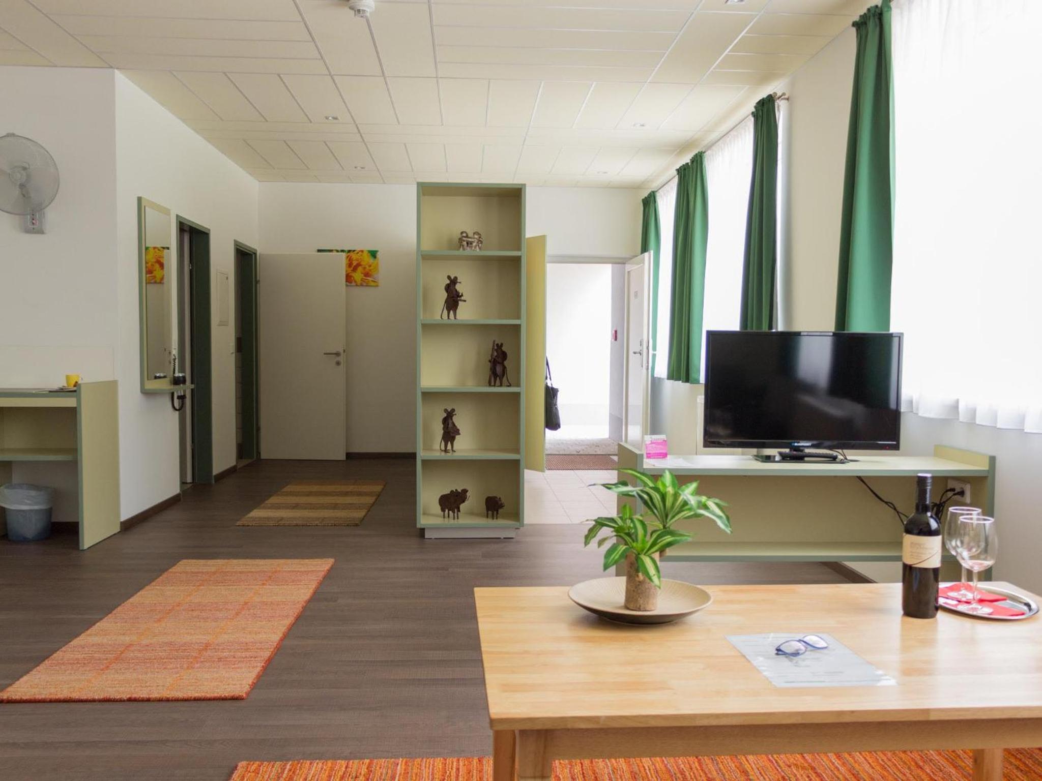 Apartment - Photo 10