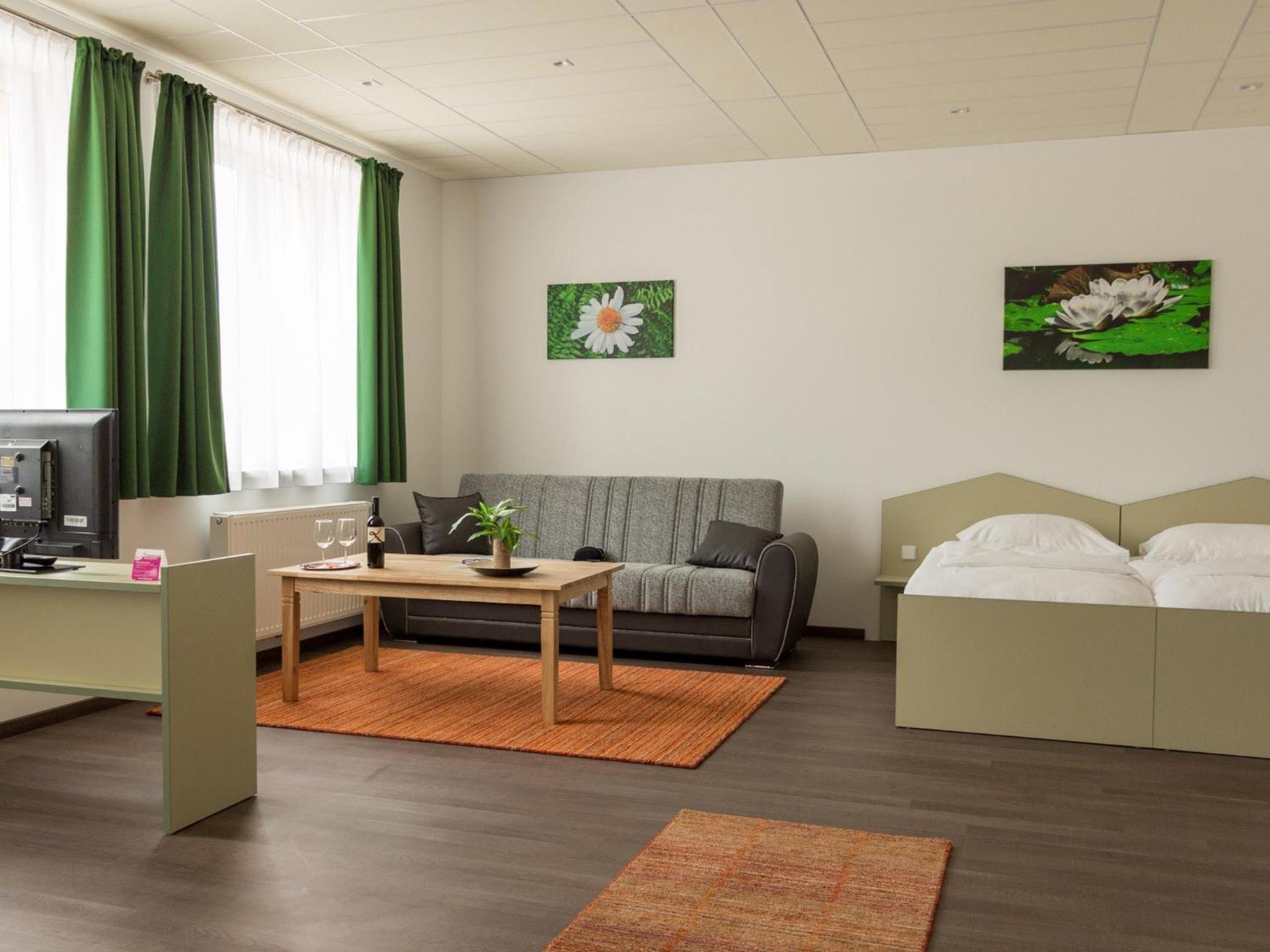 Apartment - Photo 9