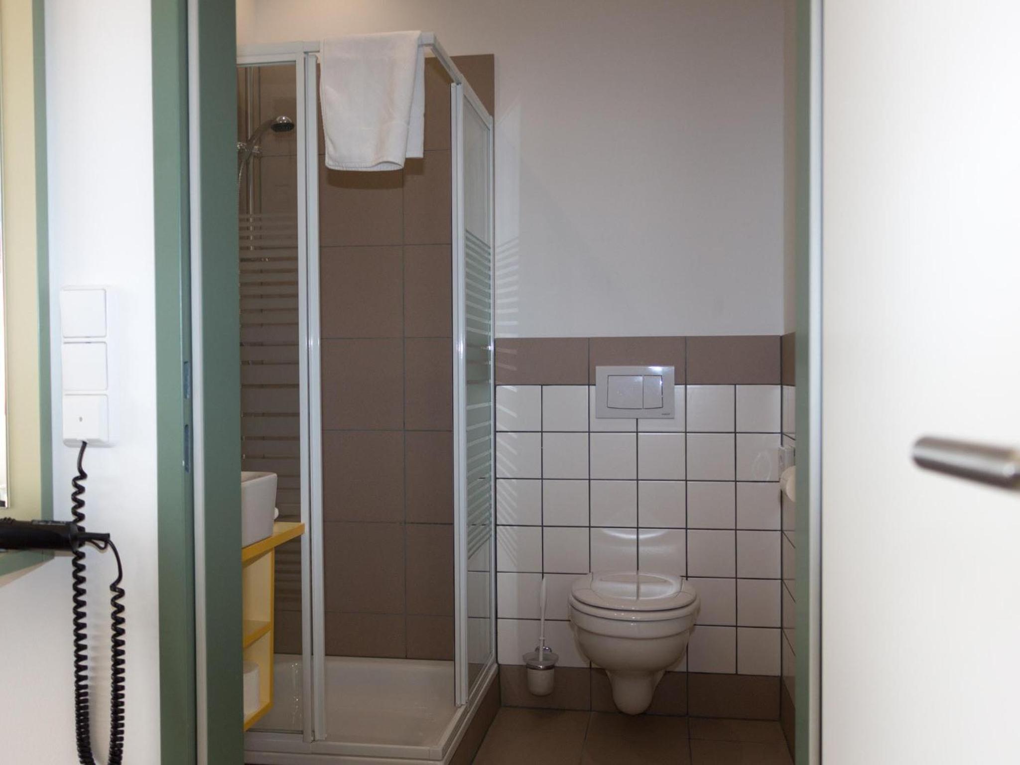 Double or Twin Room - Photo 13