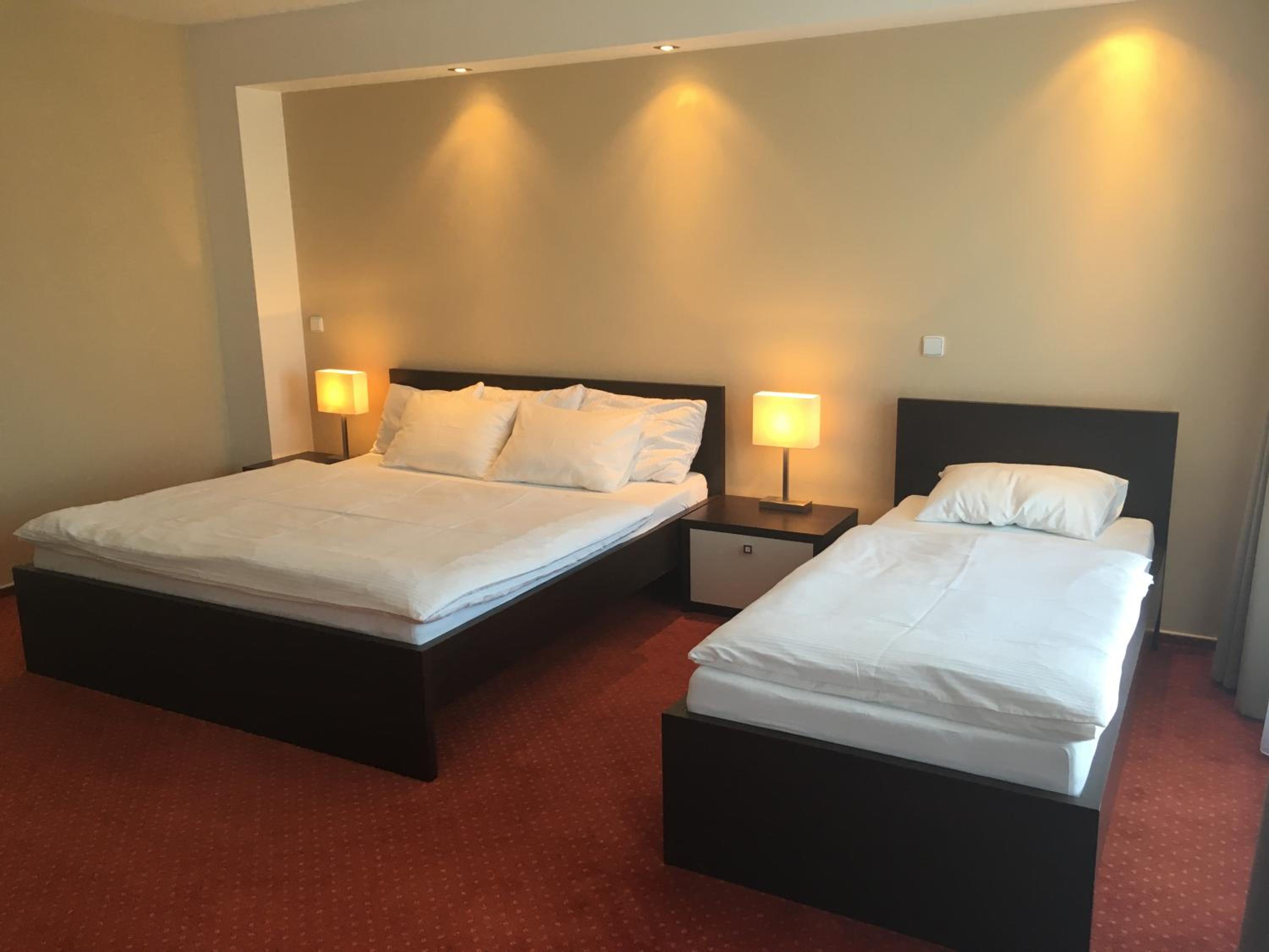 Triple Room with Private Bathroom photo 1