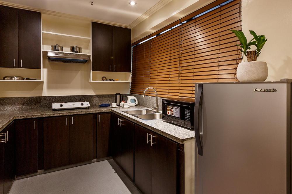 Two Bedroom Premier - Photo 4