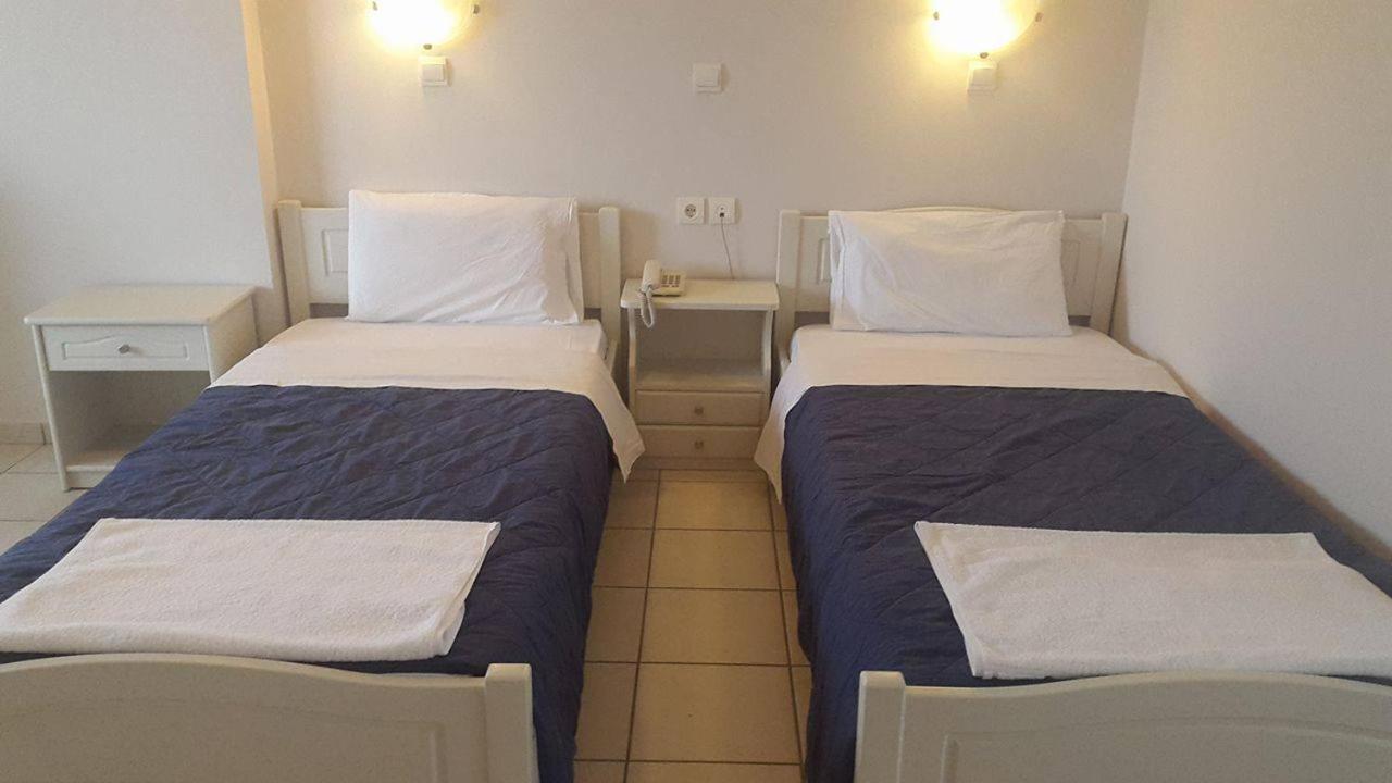 Standard Double or Twin Room - Photo 5