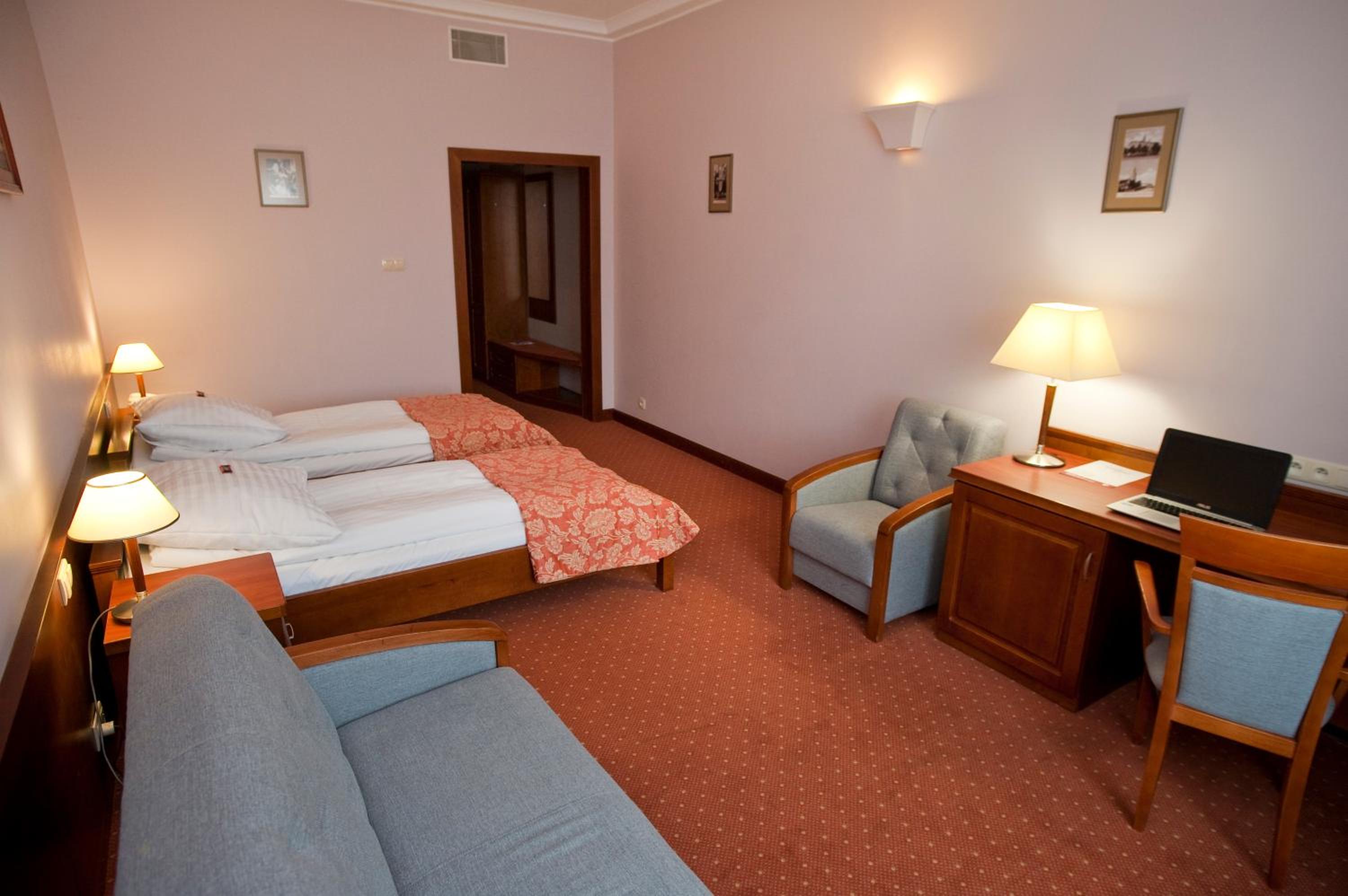 Double or Twin Room - Photo 1