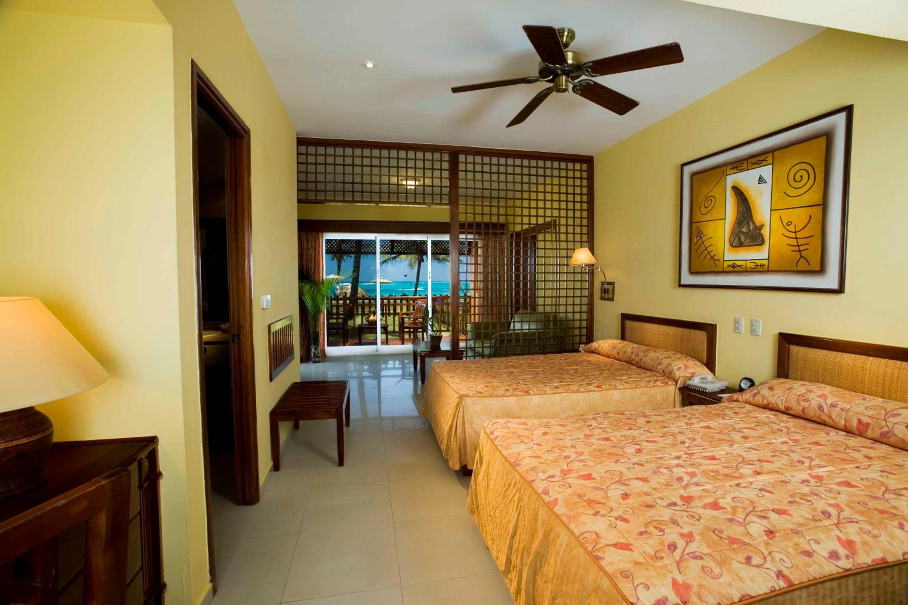 Deluxe Suite photo 3