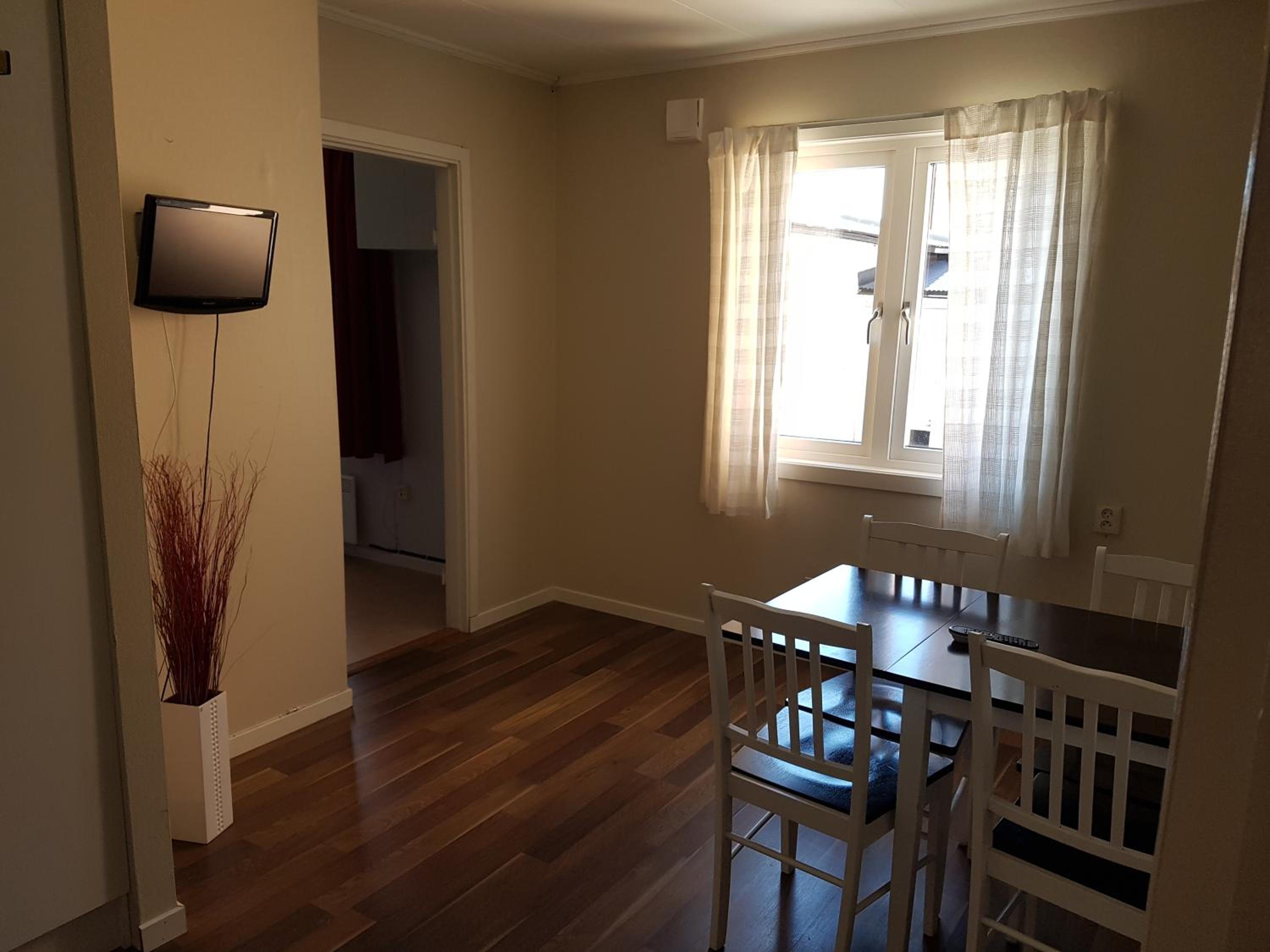 Apartment (4 Adults) photo 2