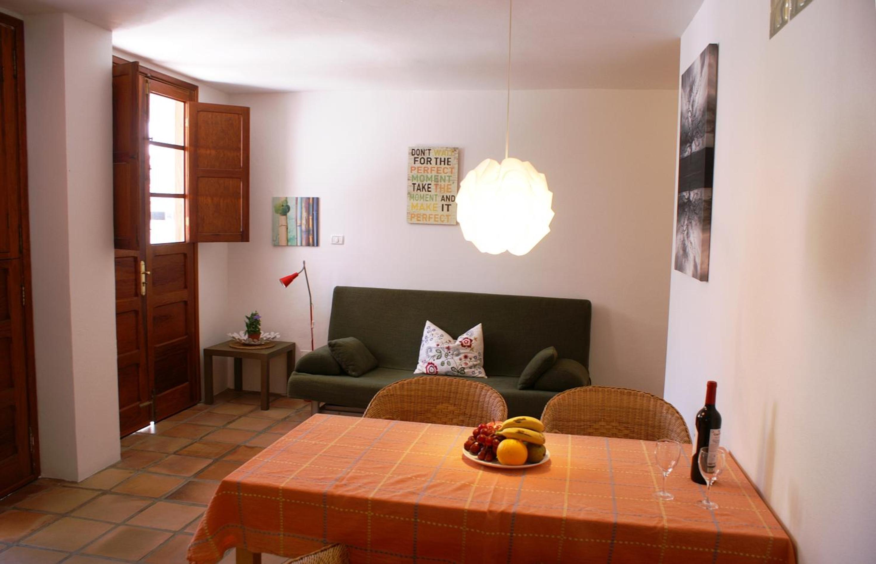 Apartment with Terrace photo 2