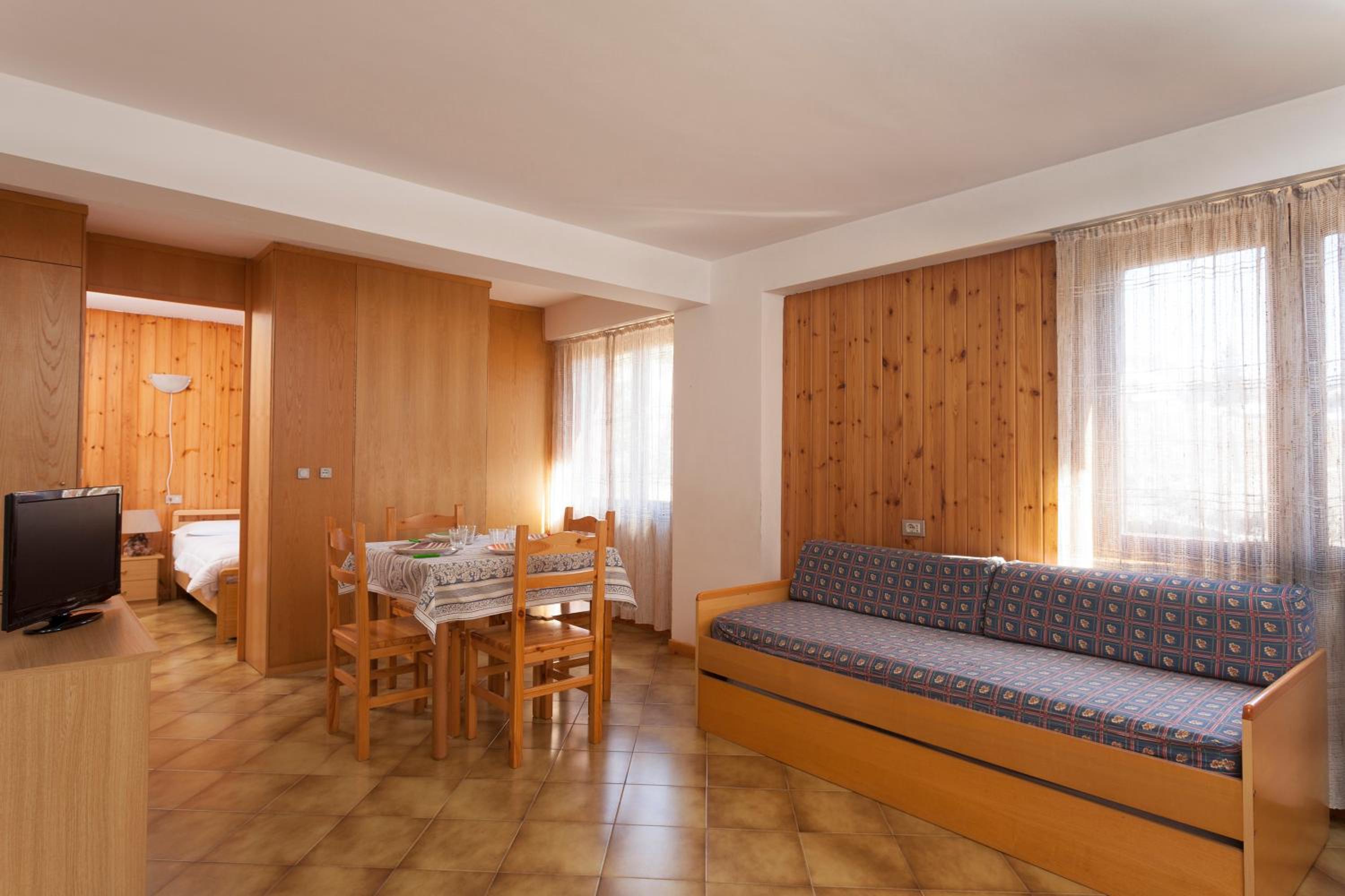 One-Bedroom Apartment (4 Adults) - Photo 11