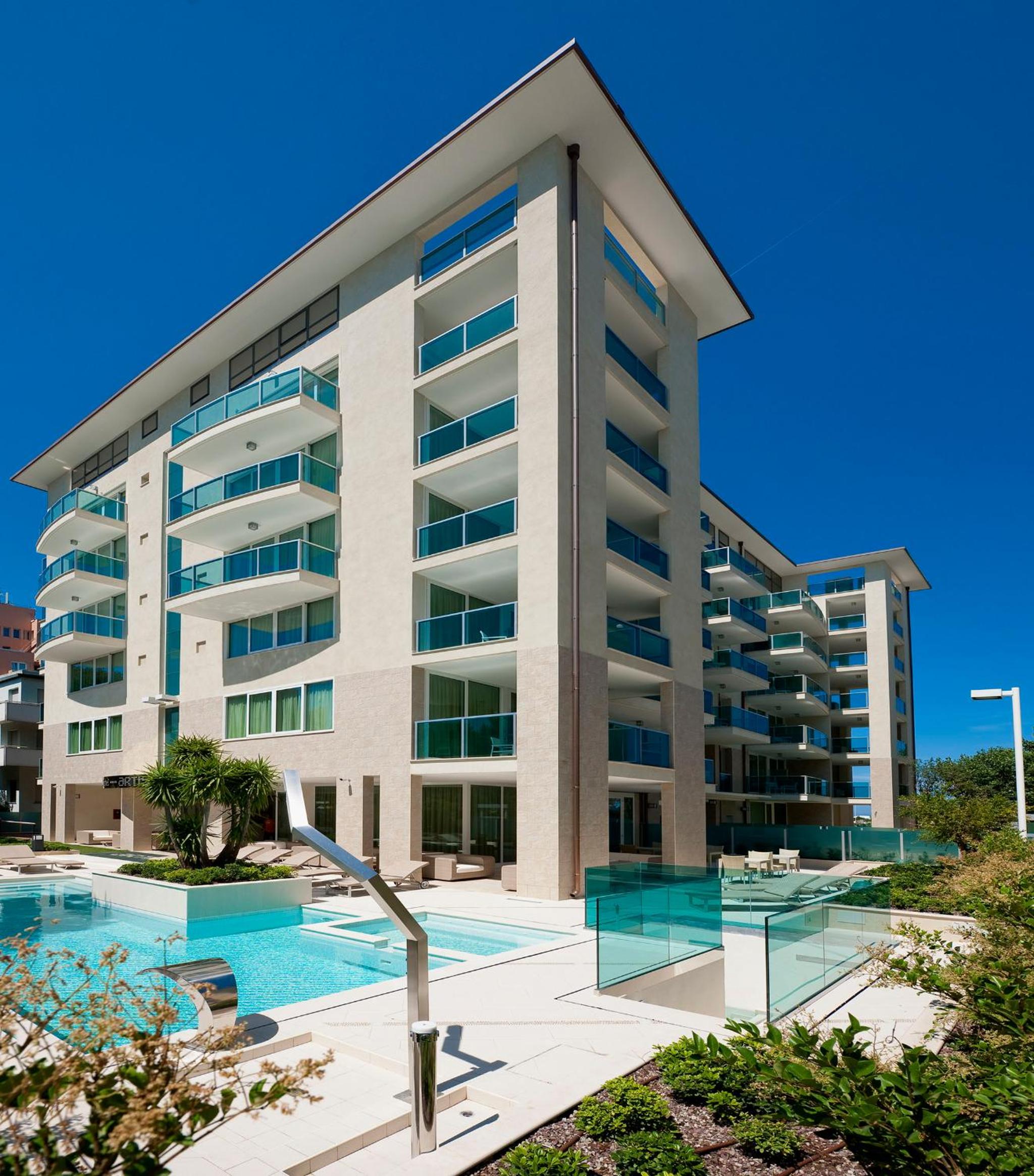 Apartment with Sea View - Photo 9