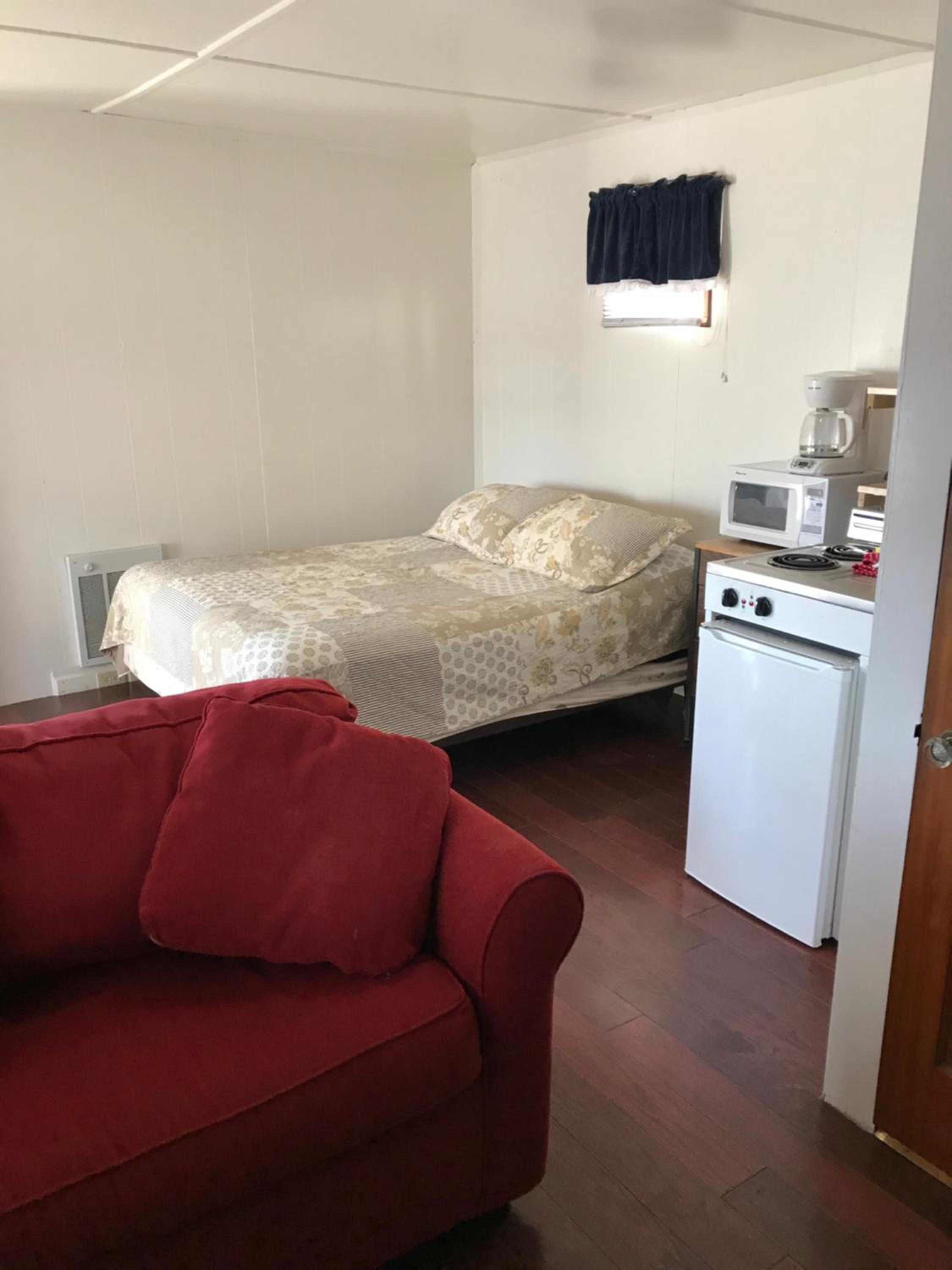 One-Bedroom House photo 2