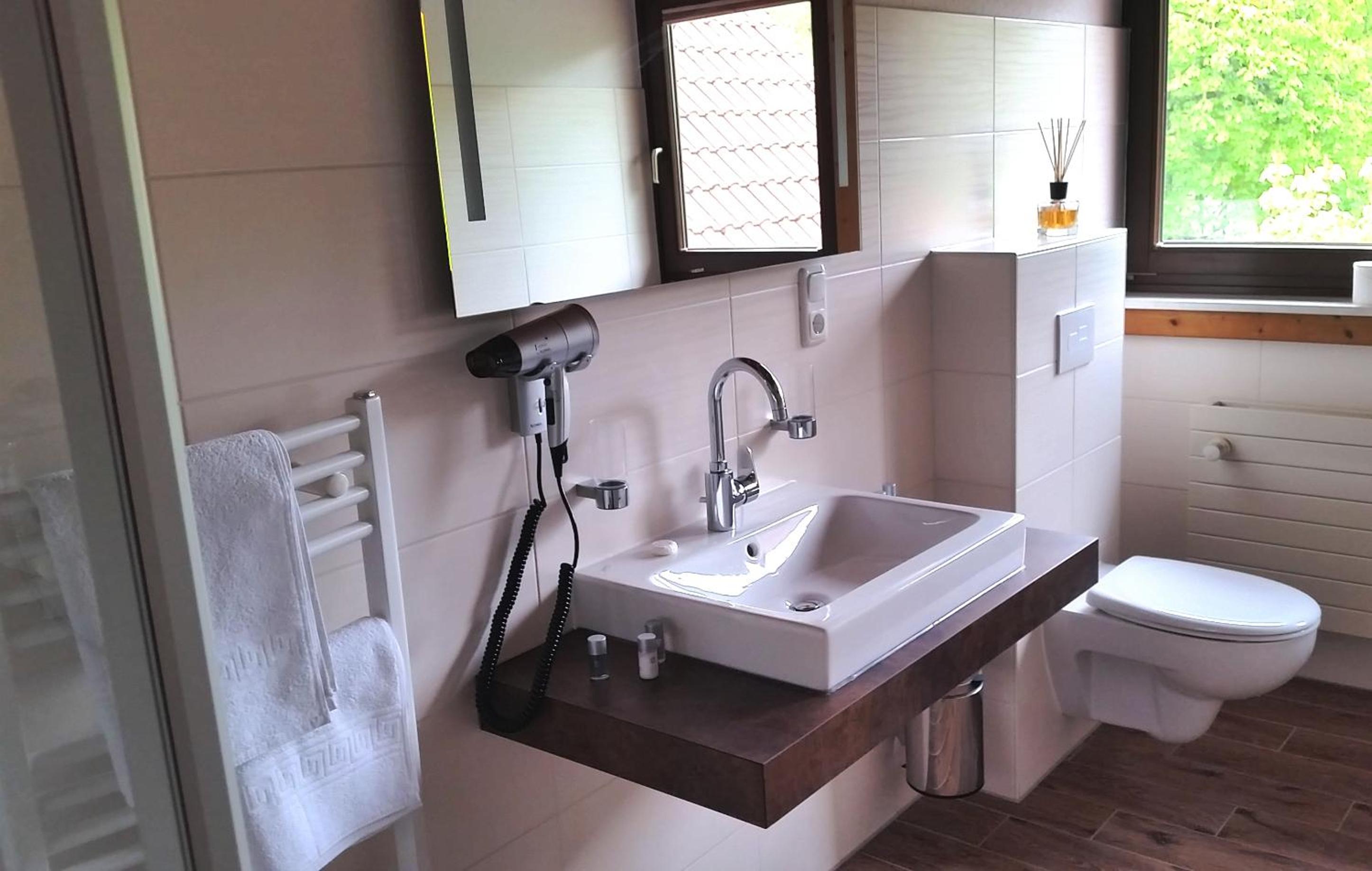 Deluxe Double or Twin Room with Balcony photo 2