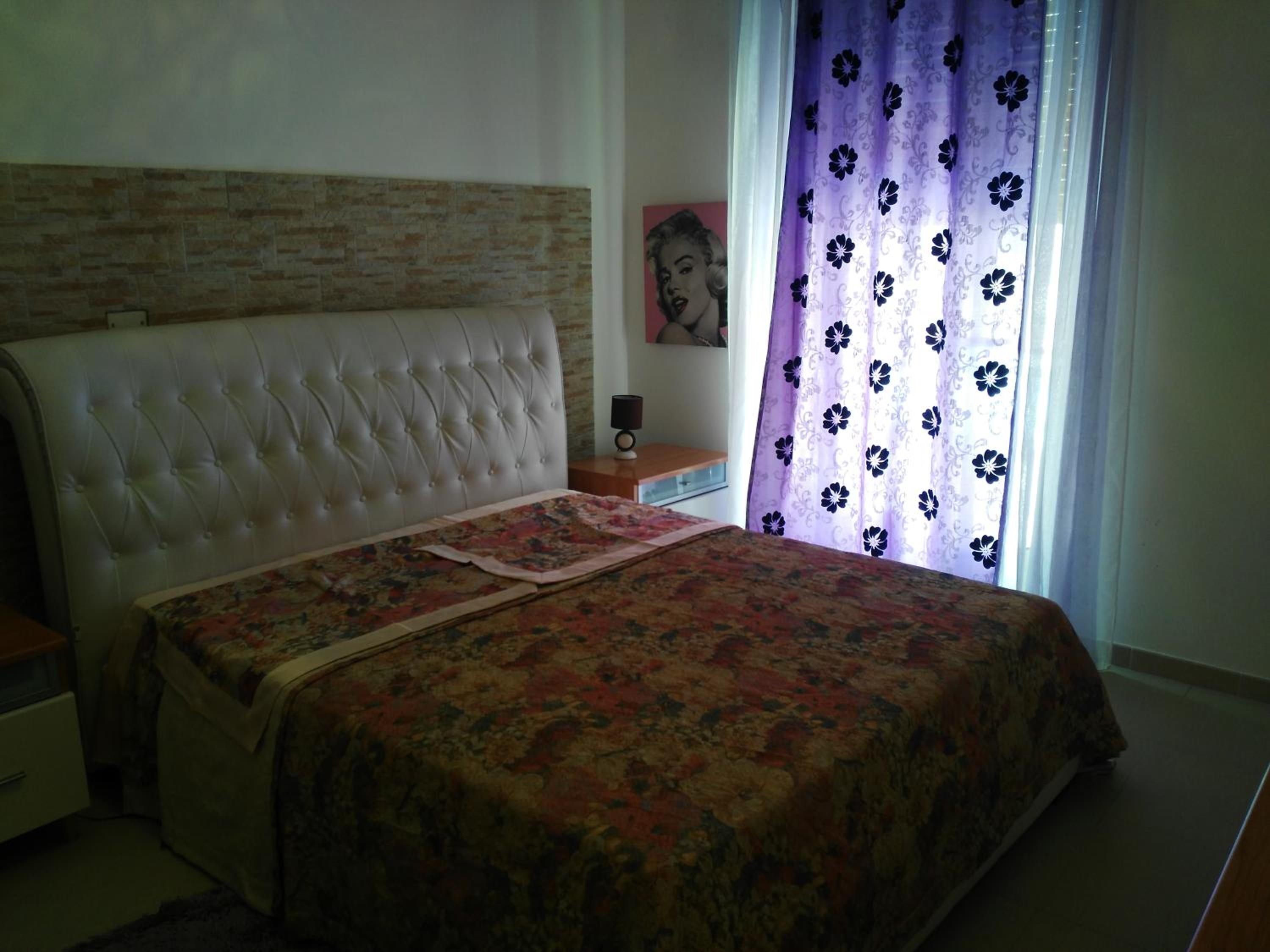 Double Room with Private Bathroom - Photo 31